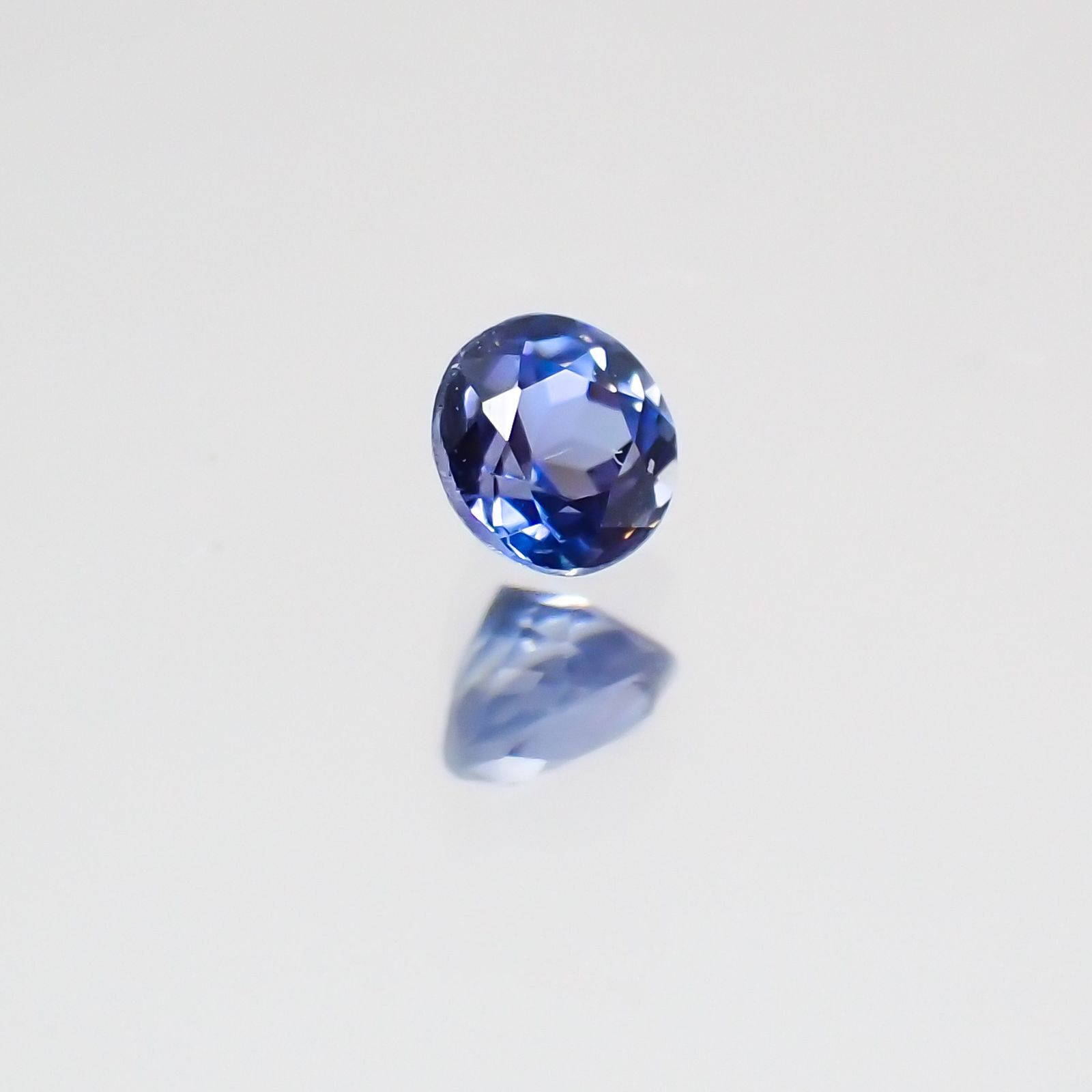 ベニトアイト(宝石名ベニトアイト) アメリカ・カリフォルニア産 0.079ct 識別済[21019047]2.4×2.4mm前後