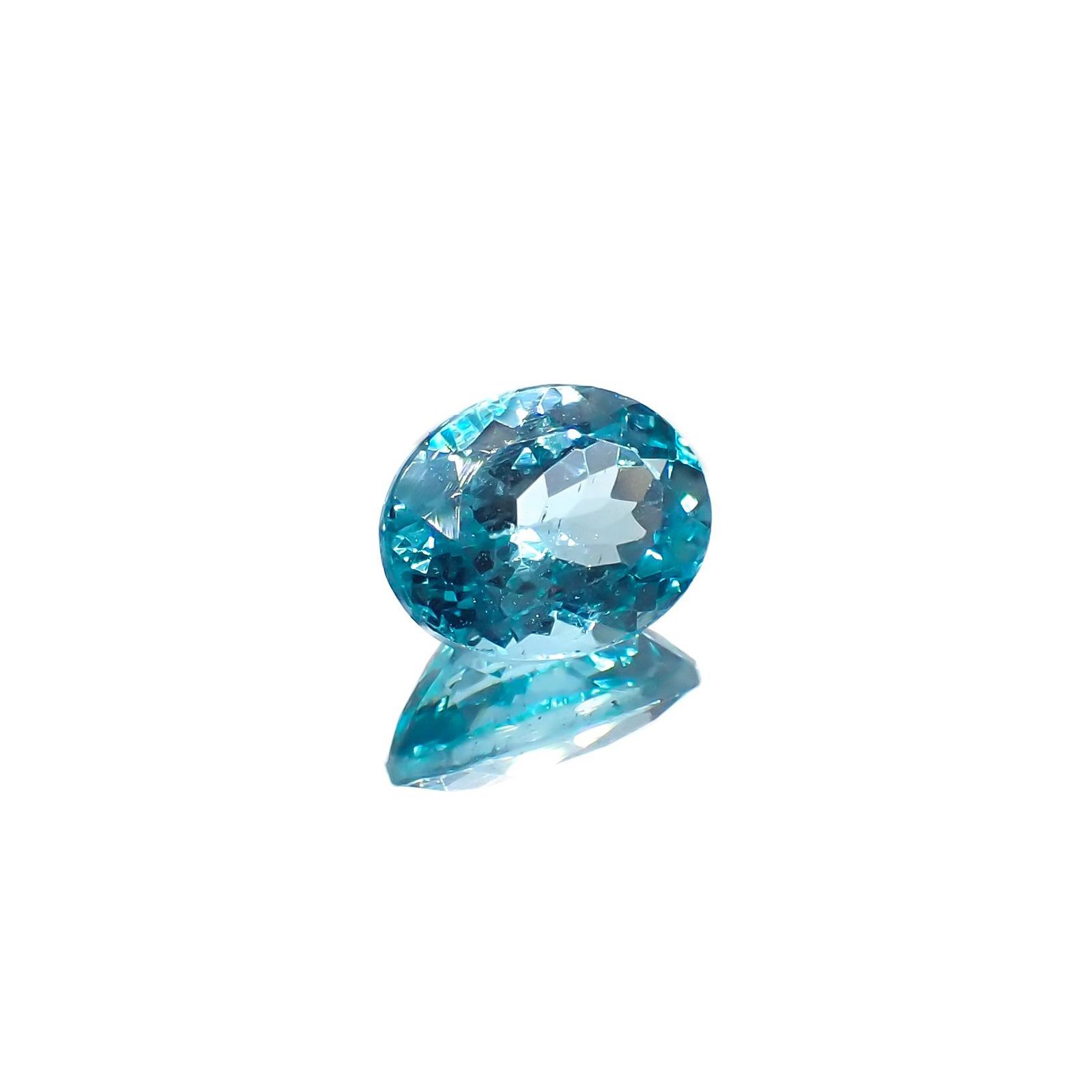アパタイト(宝石名アパタイト)ブラジル産 識別済 2.18ct / 9.1x7.2mm前後 [251021345]