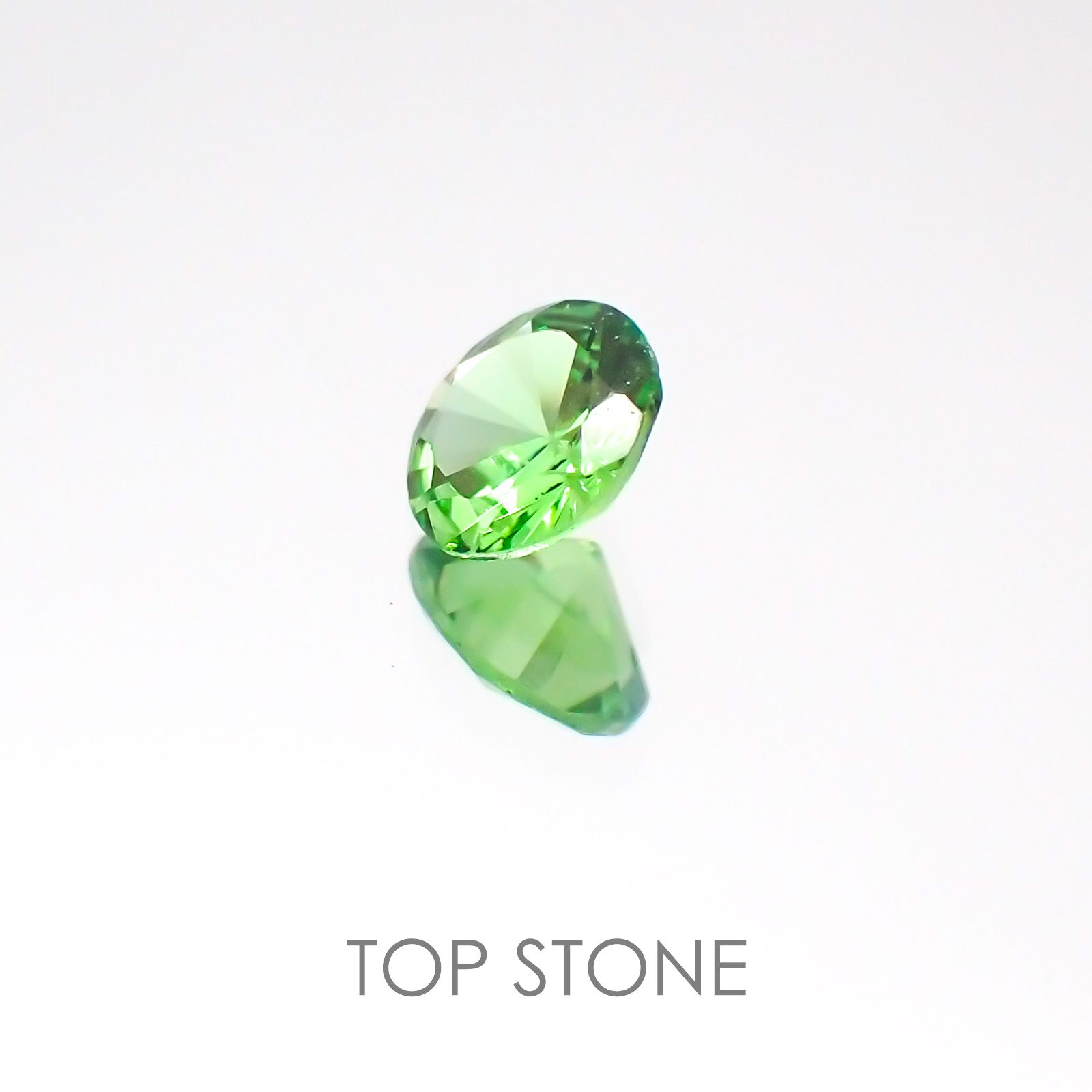 ミントガーネット ケニア産 ルース 0.21ct[20128337]3.9×3.9mm前後