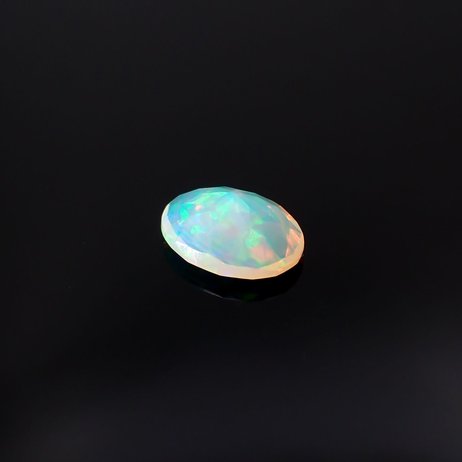 エチオピアオパール エチオピア産 0.55ct[240125315]8x6mm前後