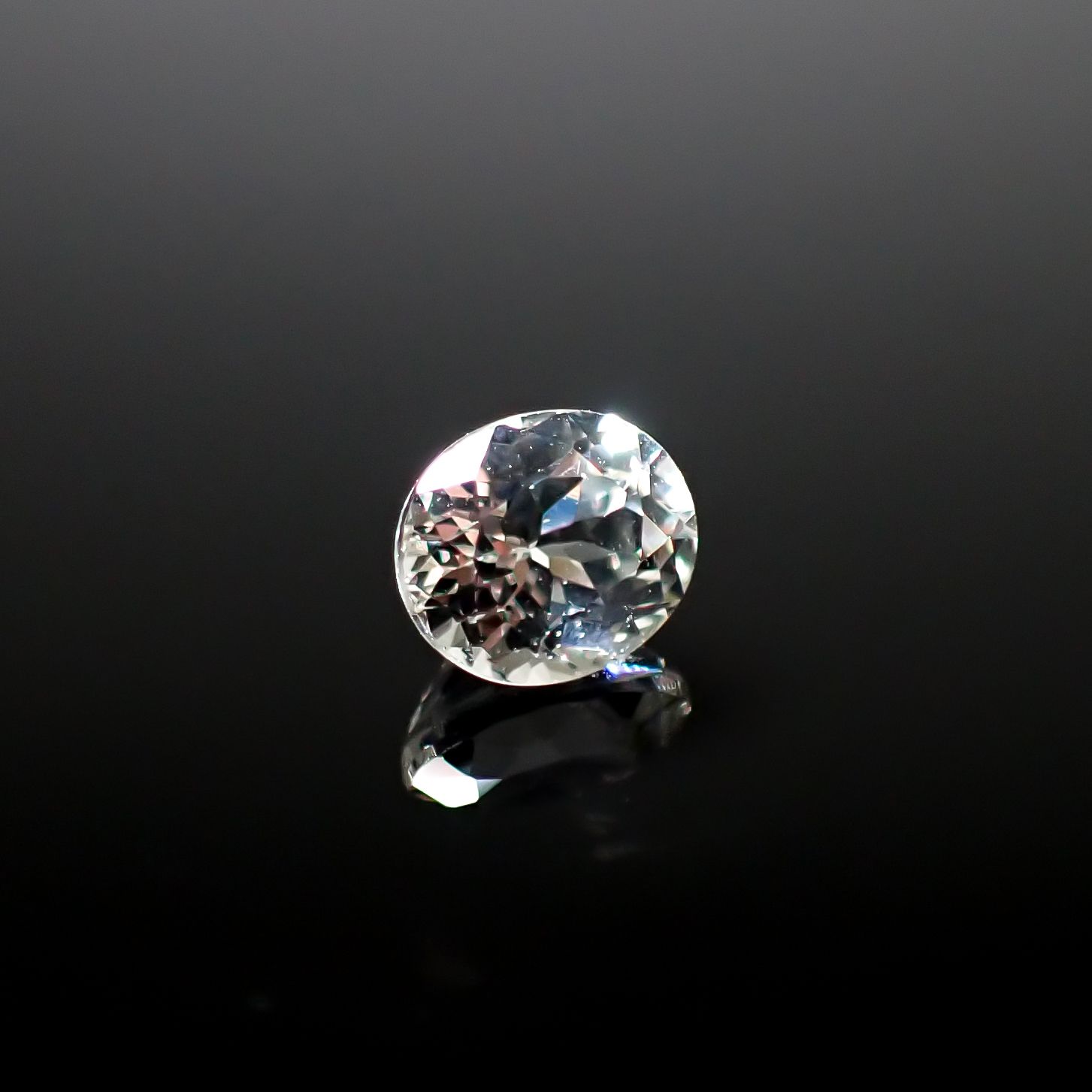リューコガーネット ビルマ産 0.51ct [241229414]4.8x4.1mm前後