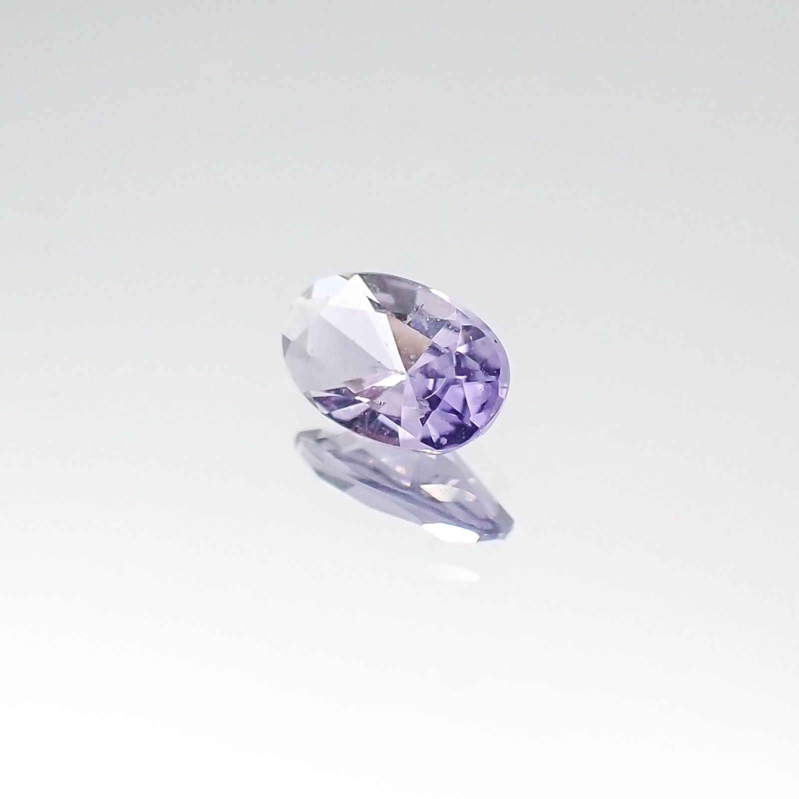 マリアライト(宝石名パープル・スキャポライト)タンザニア産 0.21ct 識別済[231023977]5.5x3.3mm前後