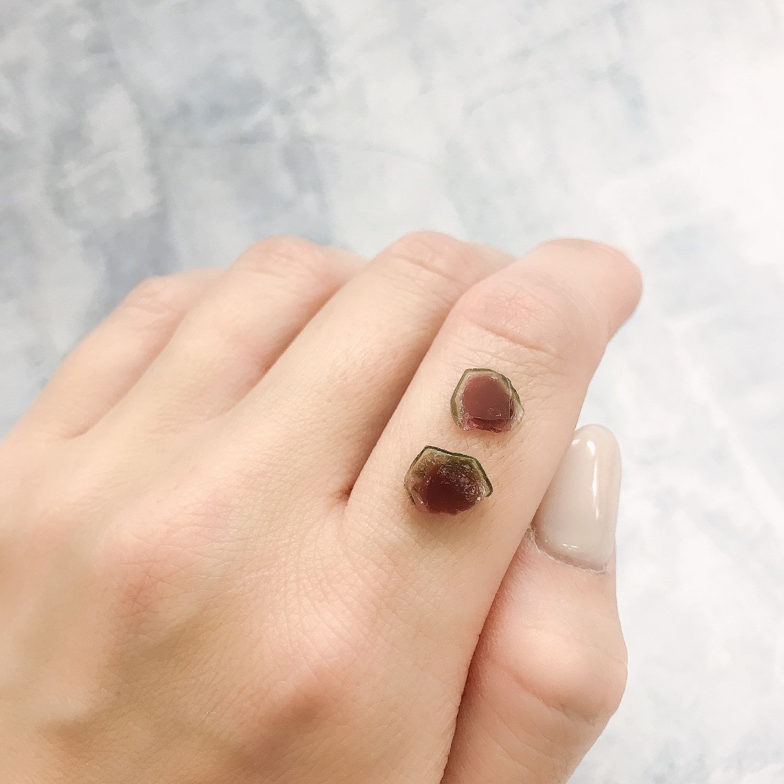 ウォーターメロントルマリン原石スライス 2個セット ブラジル産 2.64ct[220515692]7.6-9.0x7.0-7.2mm前後