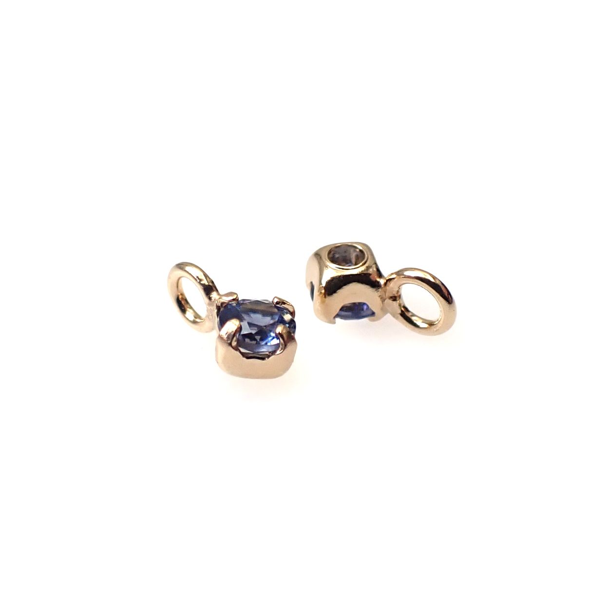 ◇K18 Petitデザイン限定品◇一粒石ジュエリー | ベニトアイト 2mm [チャーム/ペンダントトップ※チェーン別売り]