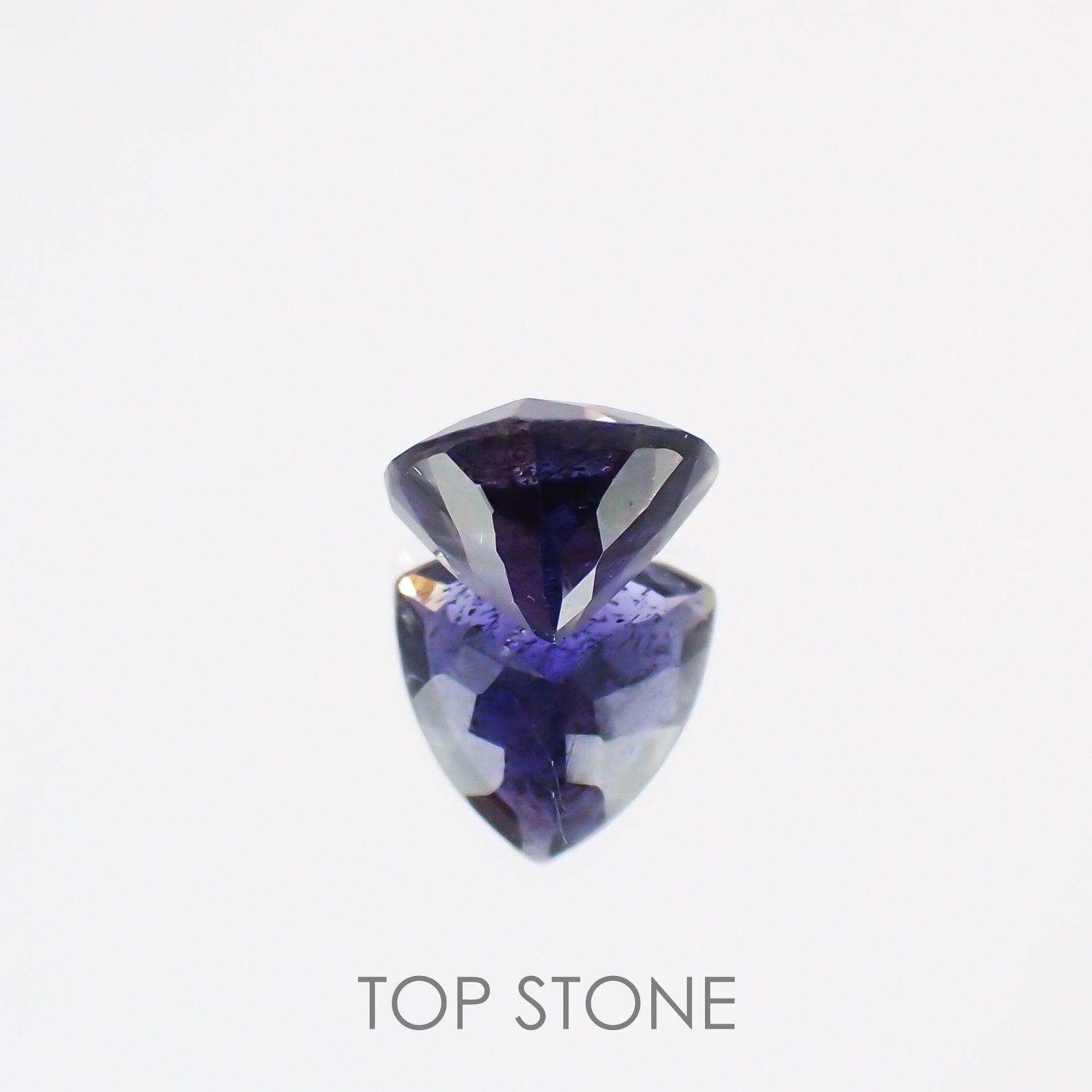 アイオライトサンストーン インド・ブラジル産 ルース 0.96ct[210611106]7×7mm前後