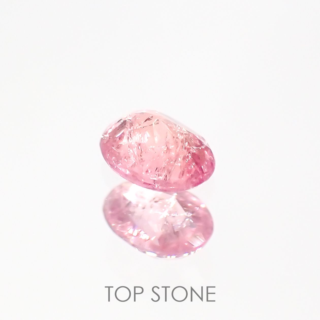 ペツォッタイト(ラズベリル)(宝石名ペツォッタイト) マダガスカル産 0.156ct ソ付(彩珠)[210812618]3.9×3mm前後