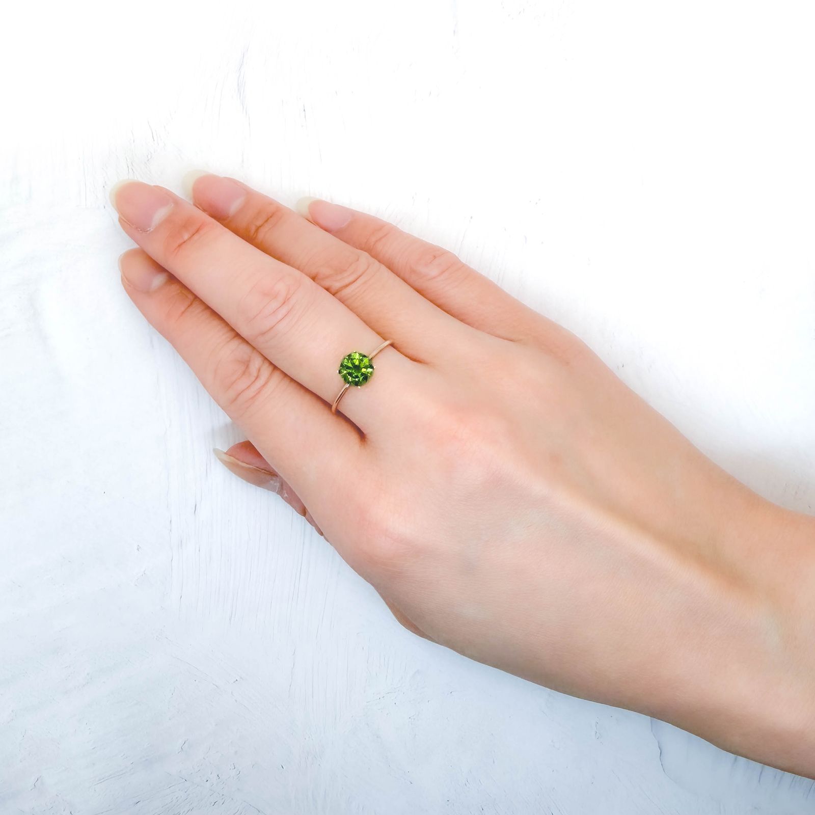 デマントイドガーネット ロシア産 1.08ct / 6.3x6.3mm前後 [260432070]