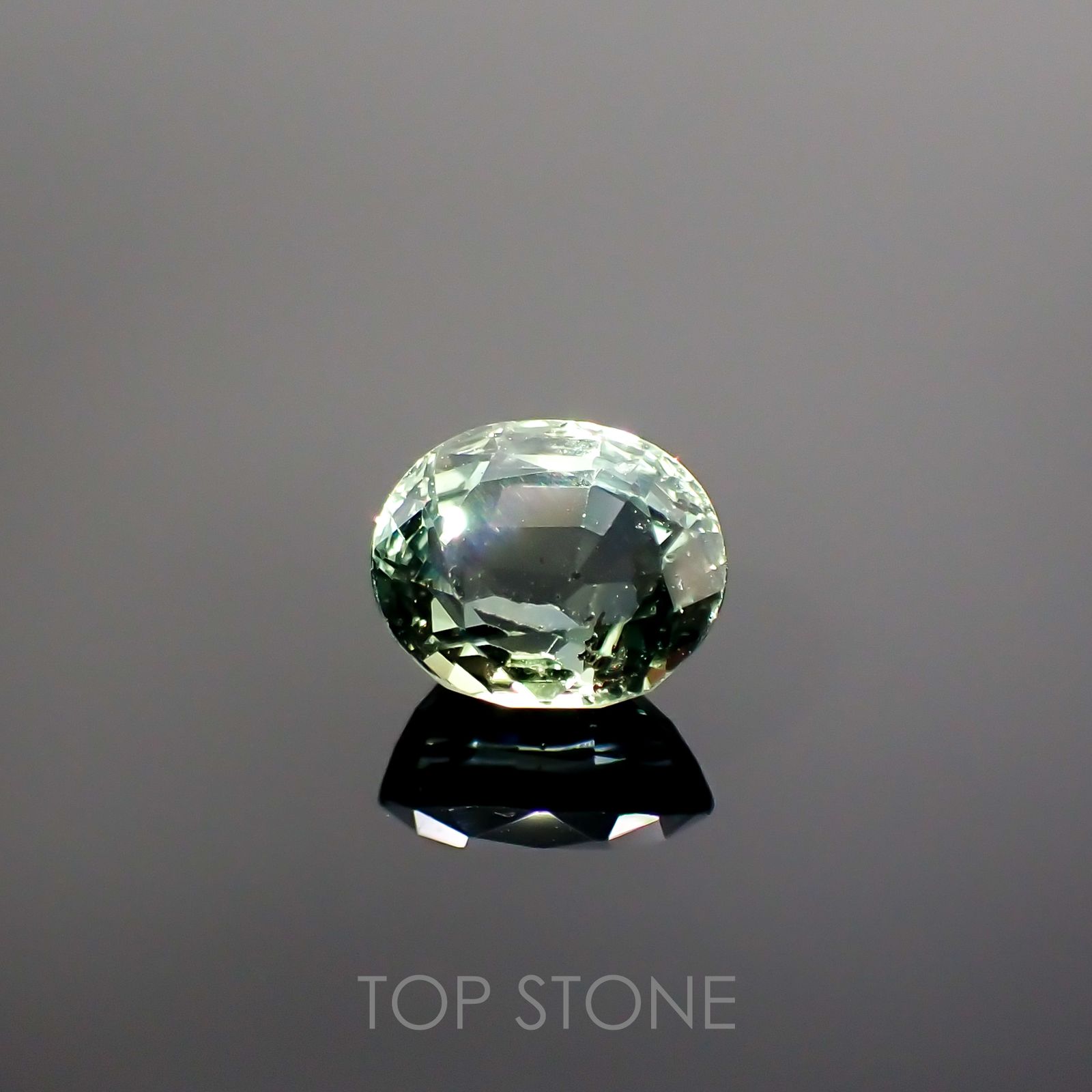 バイカラーサファイア(宝石名サファイア) マダガスカル/スリランカ産 1.633ct ソ付(彩珠)[210812471]7×6mm前後