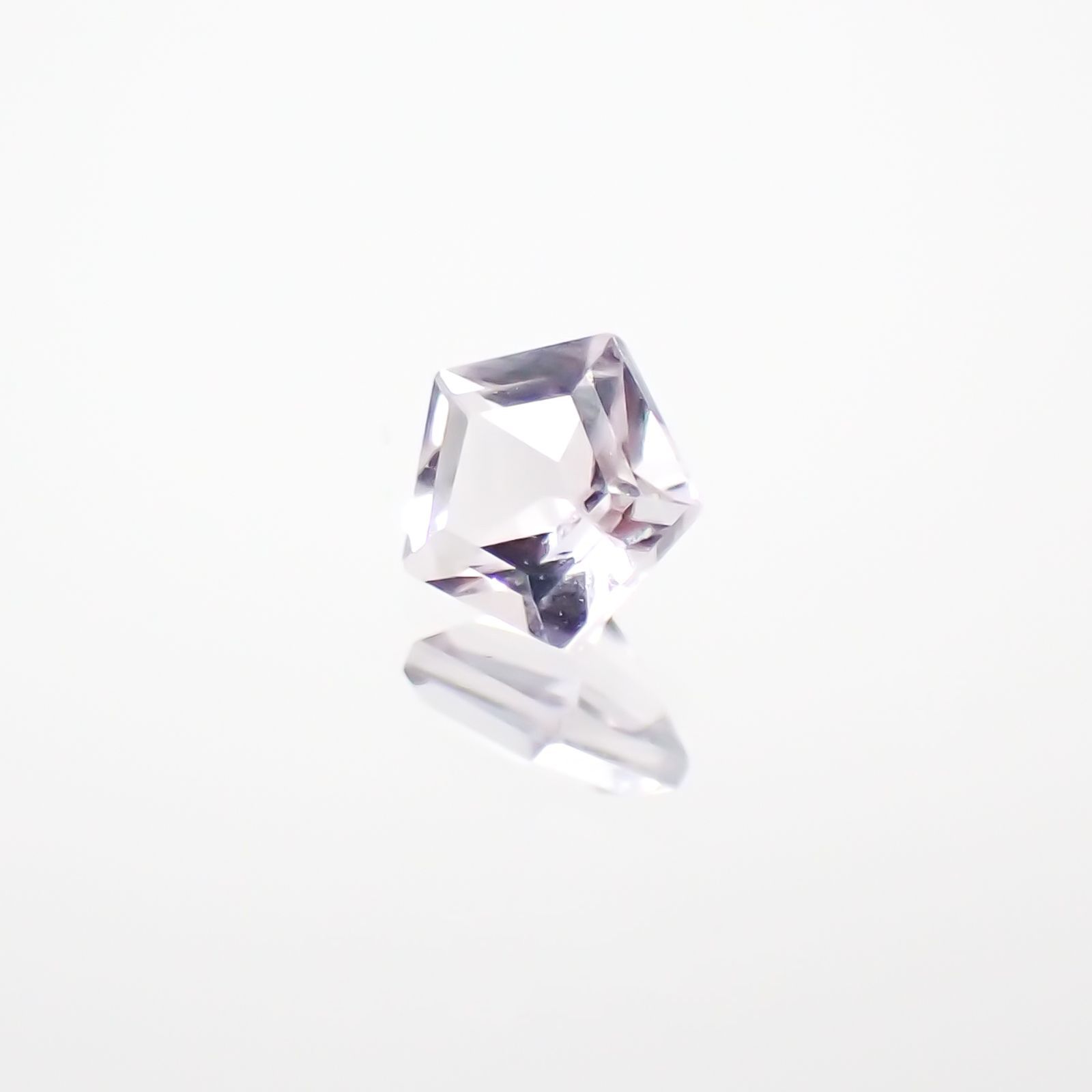 <ランダムセレクト1個販売> ◇ペンタゴンカット◇ピンクアメジストSA(宝石名アメシスト/ライト・カラー) ブラジル産 0.21ct前後 識別済[20128154]4×4mm前後