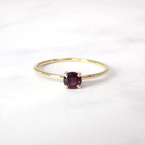 リング空枠：石留め▶アントヒルガーネット（お客様製作例）