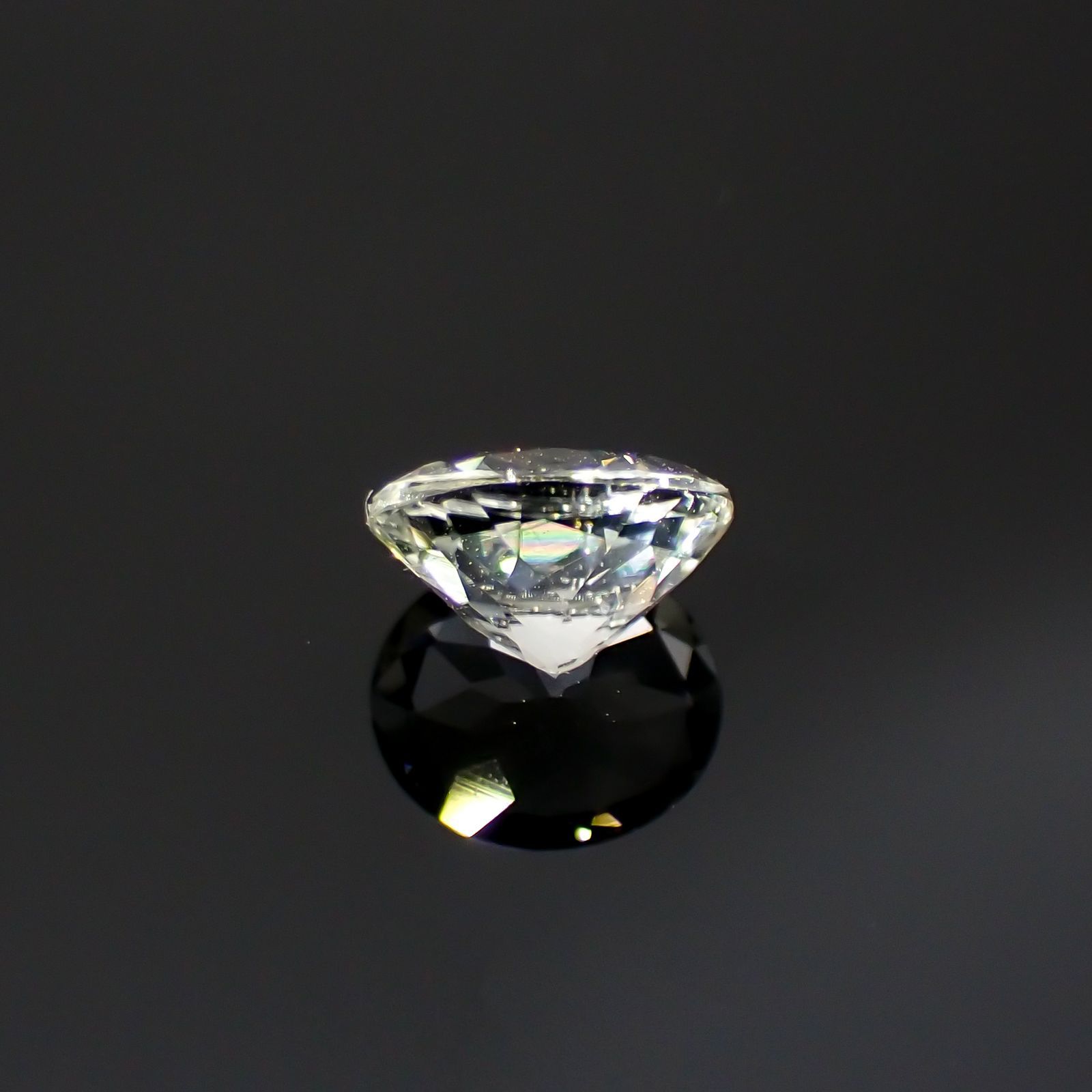 アクロアイト(宝石名トルマリン)ナイジェリア産 0.65ct 識別済[220616254]6.1x5.1mm前後