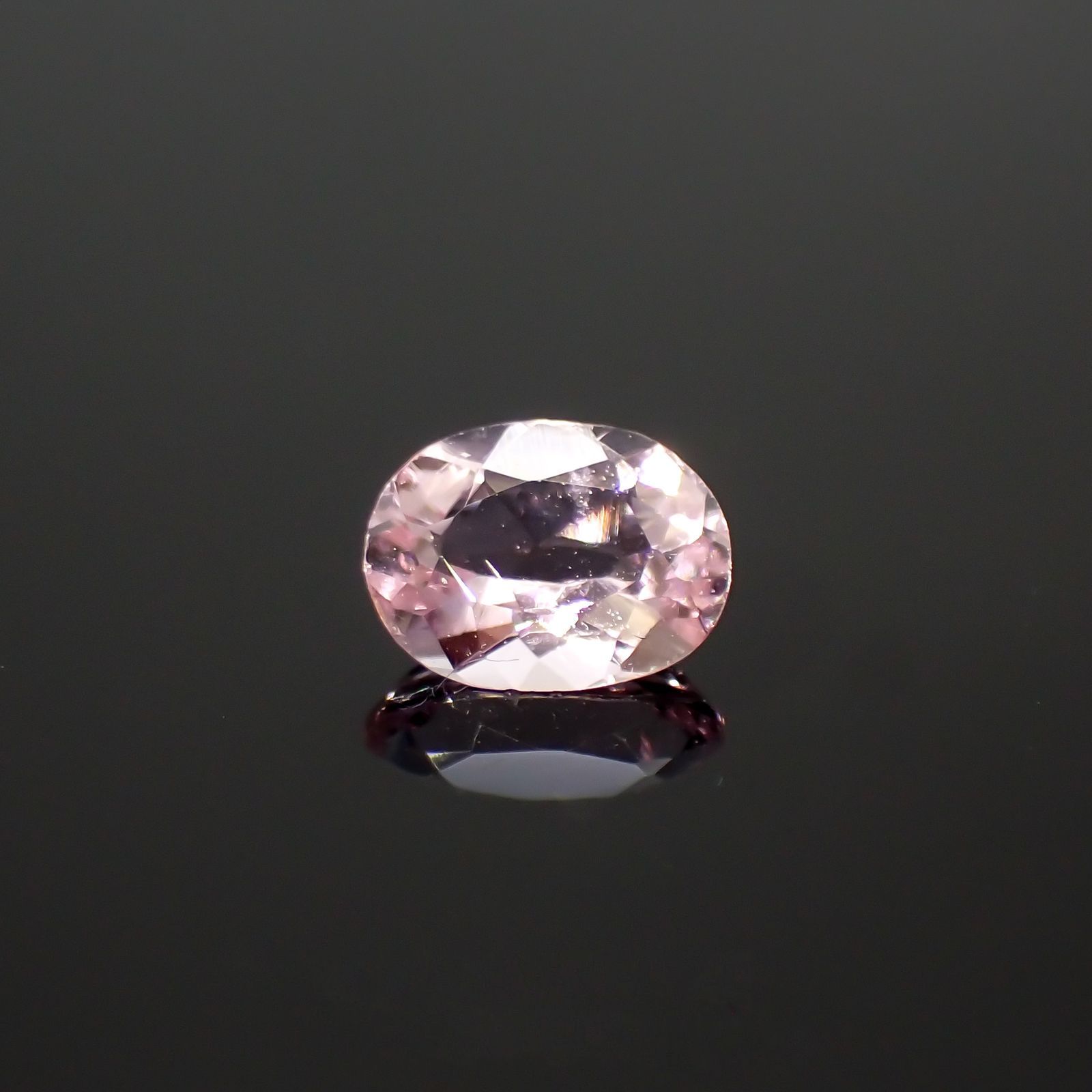 インペリアルトパーズ(宝石名トパーズ)ブラジル産 0.37ct 識別済[220114989]5.2x4mm前後