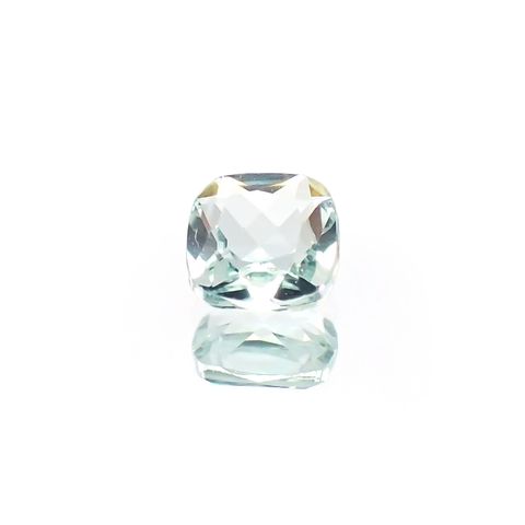 ミントベリル(宝石名グリーン・ベリル)ブラジル産 識別済 0.26ct / 4x4mm前後 [231024020]