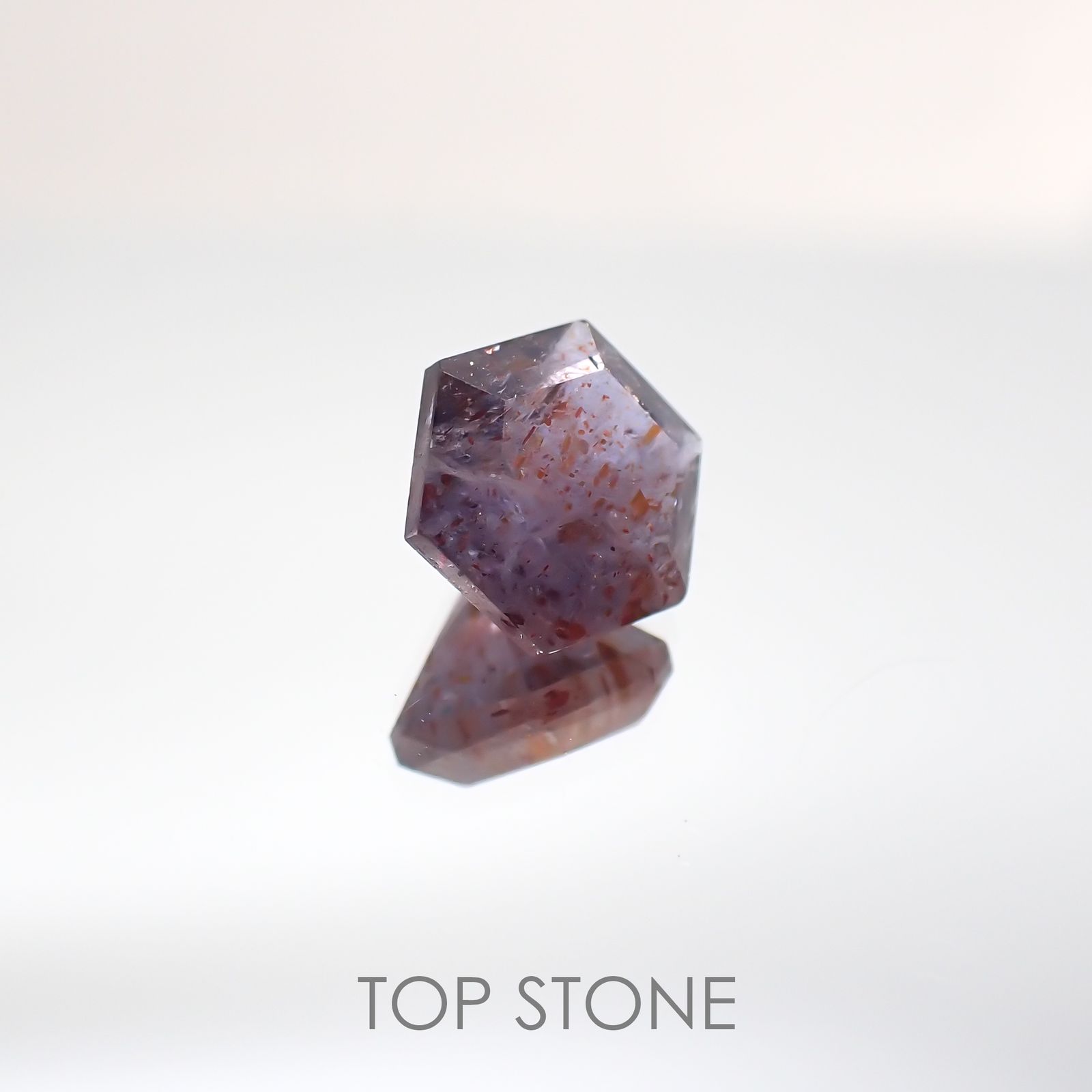 ◇ヘキサゴンカット◇ブラッドショットアイオライトSA インド産 ルース 0.94ct[210610989]6×6mm前後
