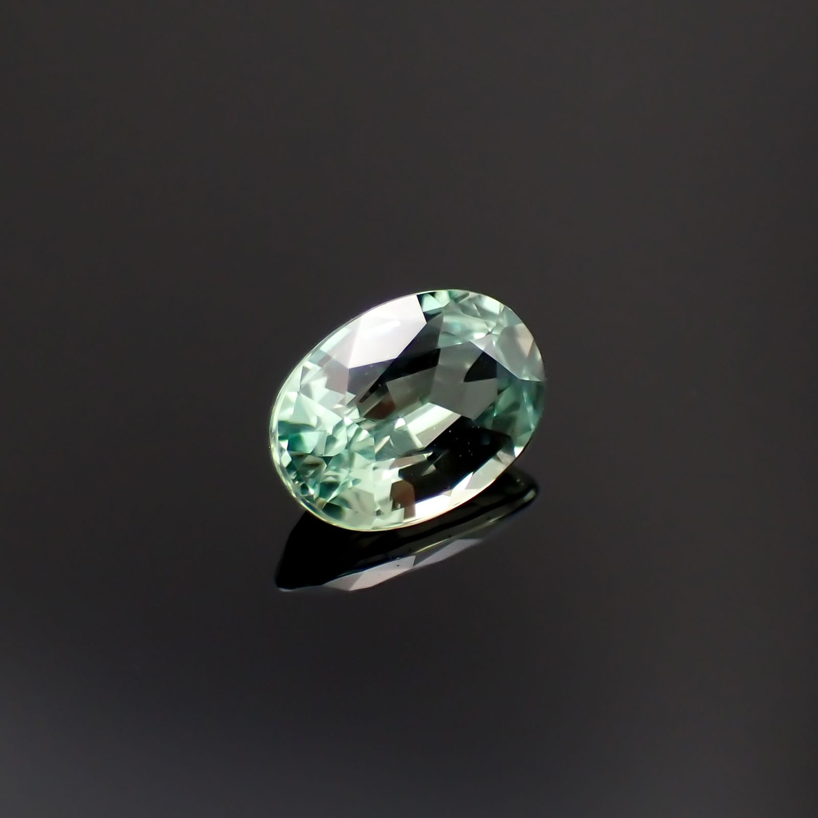 アレキサンドライト(宝石名アレキサンドライト)ブラジル産 0.47ct GIA鑑付[230823161]5.86x4.02mm前後
