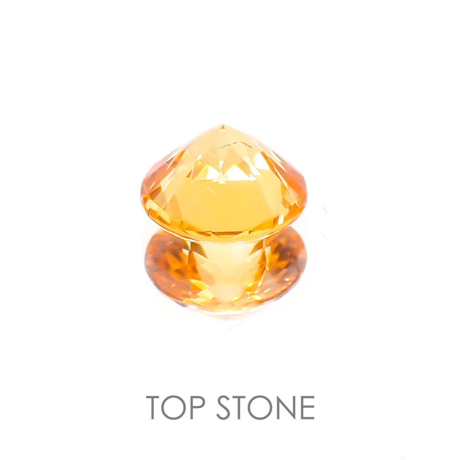 スペサルティンガーネット マンダリンオレンジカラー(宝石名スペサルティン・ガーネット) ケニア産 0.69ct 識別済[20118101]5.4×5.4mm前後