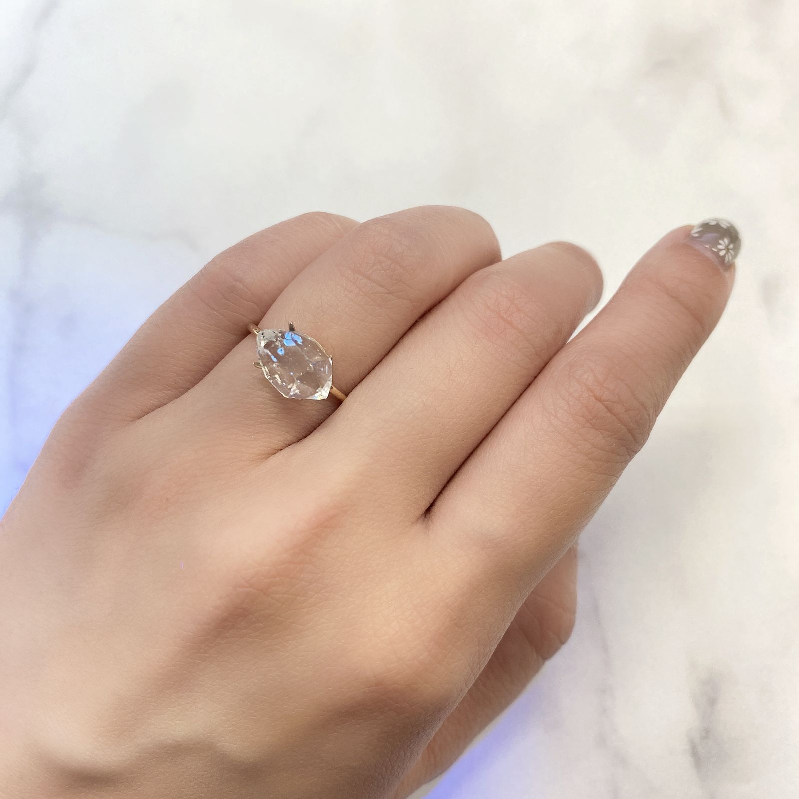 オイルインクォーツ パキスタン産 ルース 3.10ct[210911443]11.9×7.5mm前後