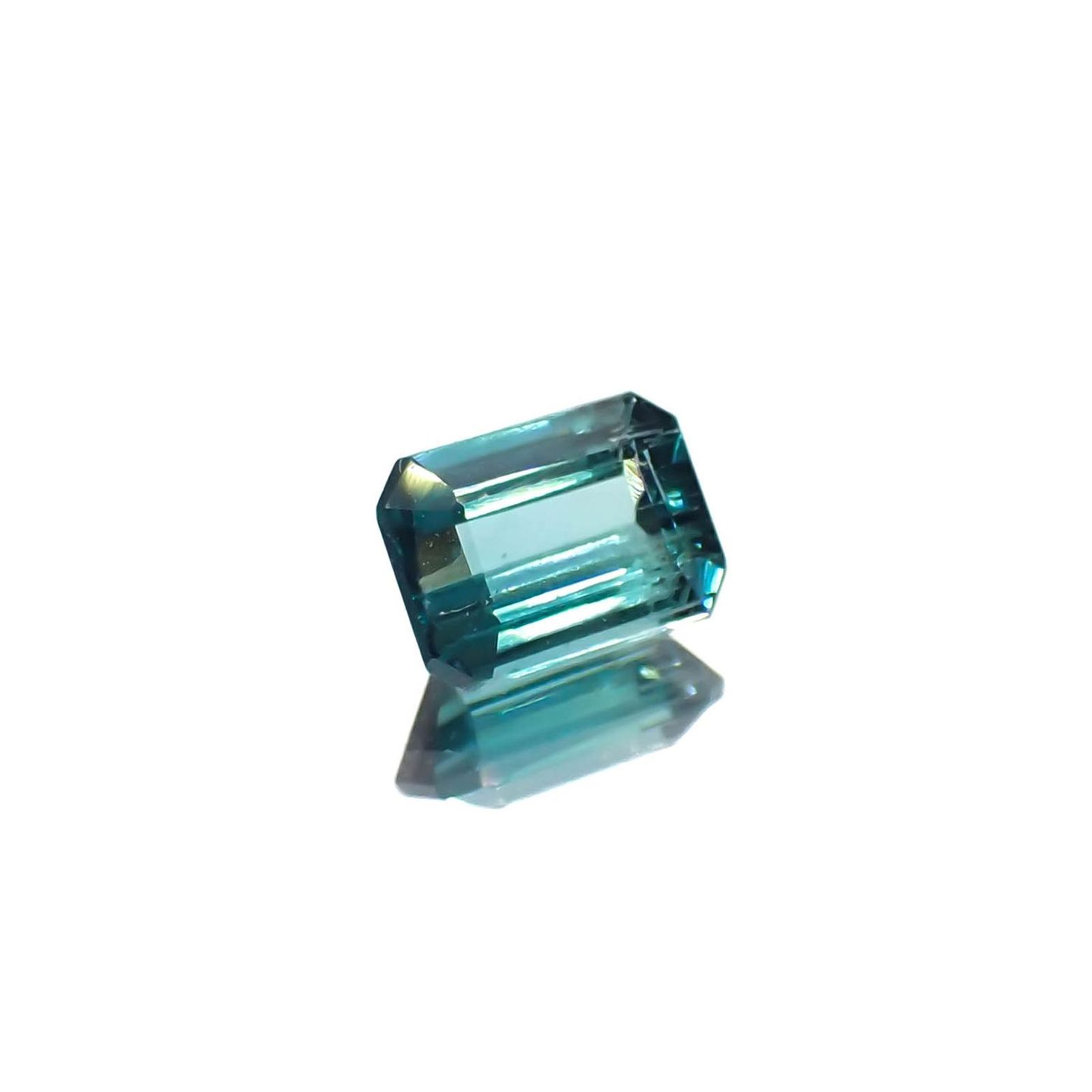 ブルートルマリン(宝石名トルマリン)アフガニスタン産 識別済 0.53ct / 5.6x4.1mm前後 [230220459]