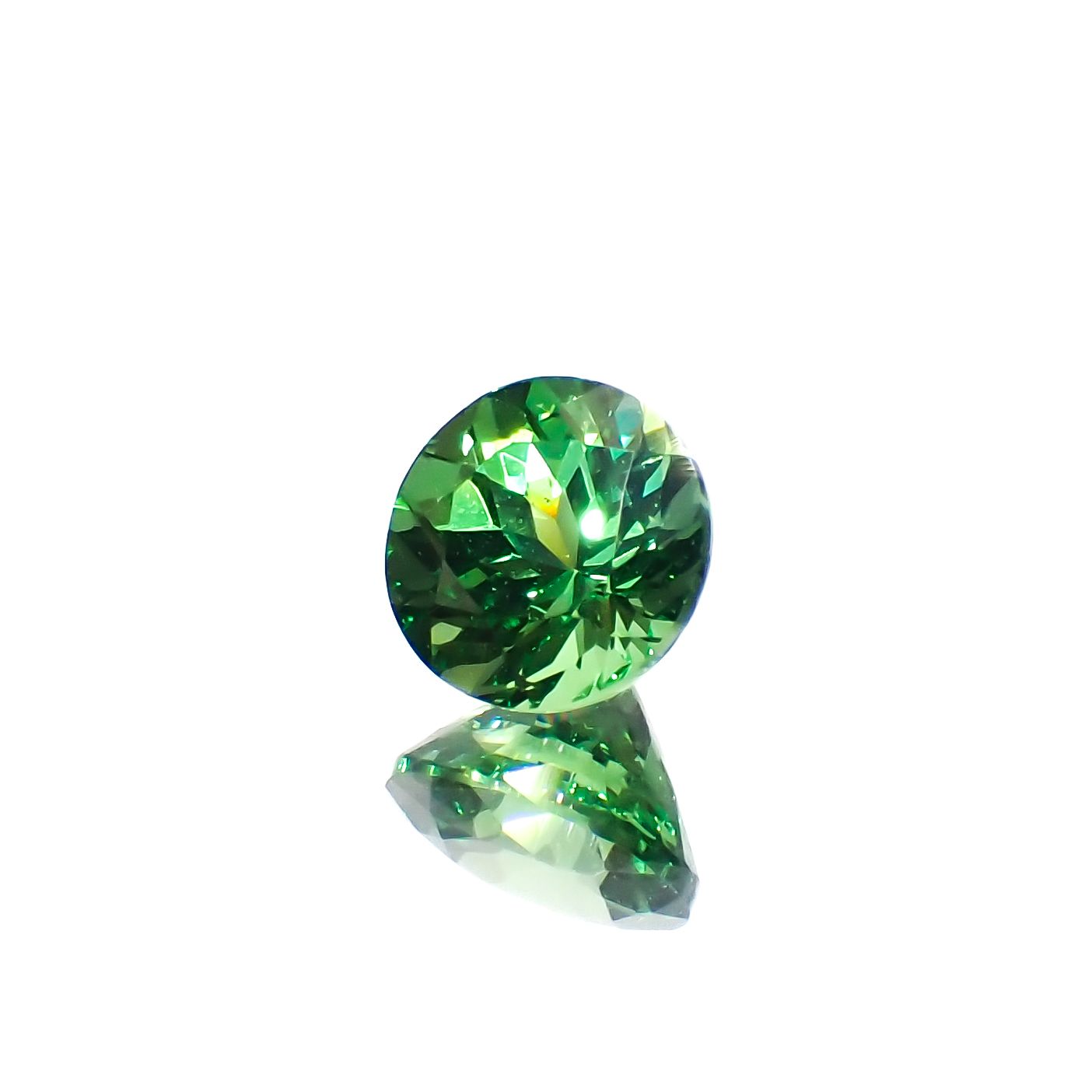 ツァボライト タンザニア産 0.68ct[231023564]5.2x5.2mm前後