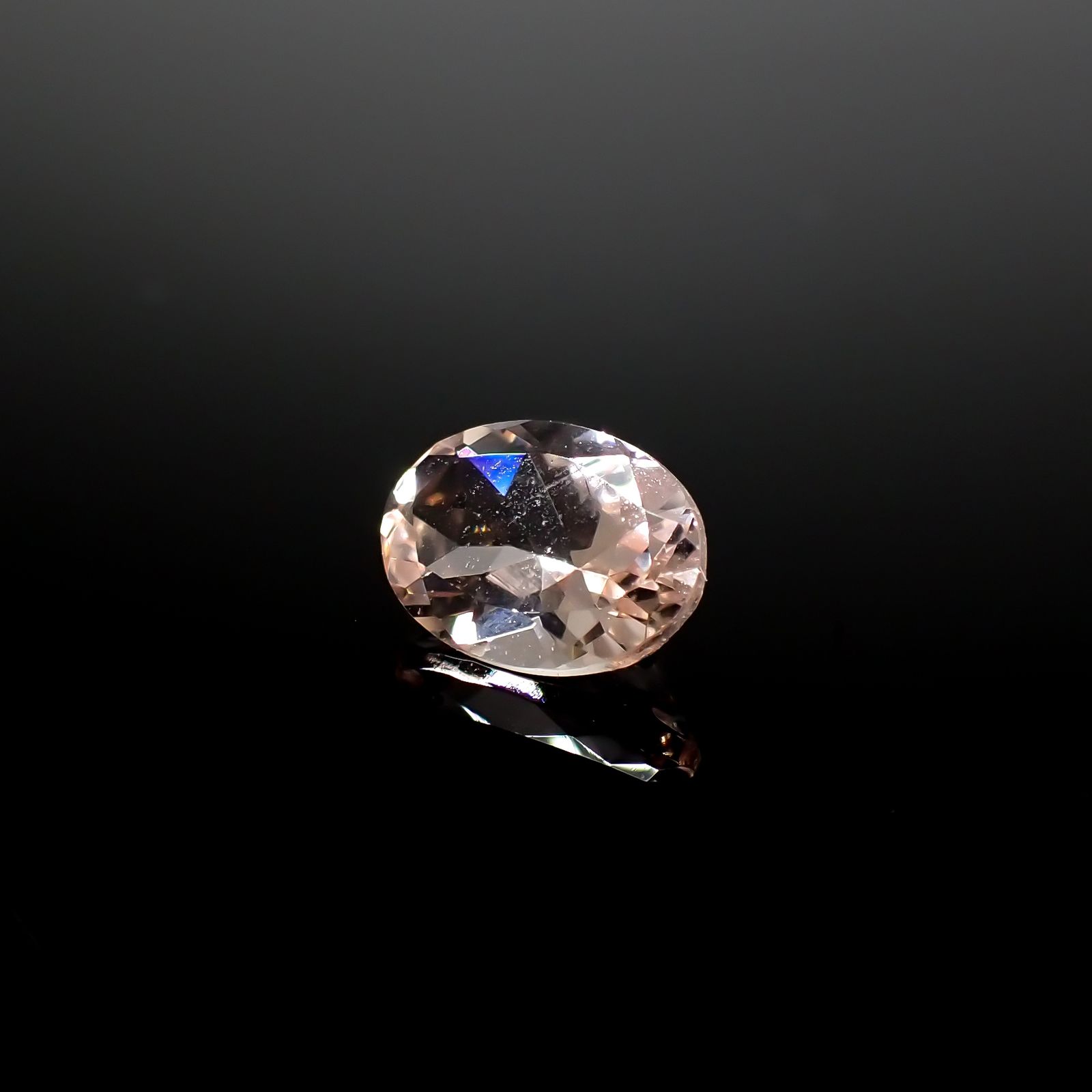 モルガナイト モザンビーク/ブラジル産 0.74ct[240326783]7.1x5.2mm前後