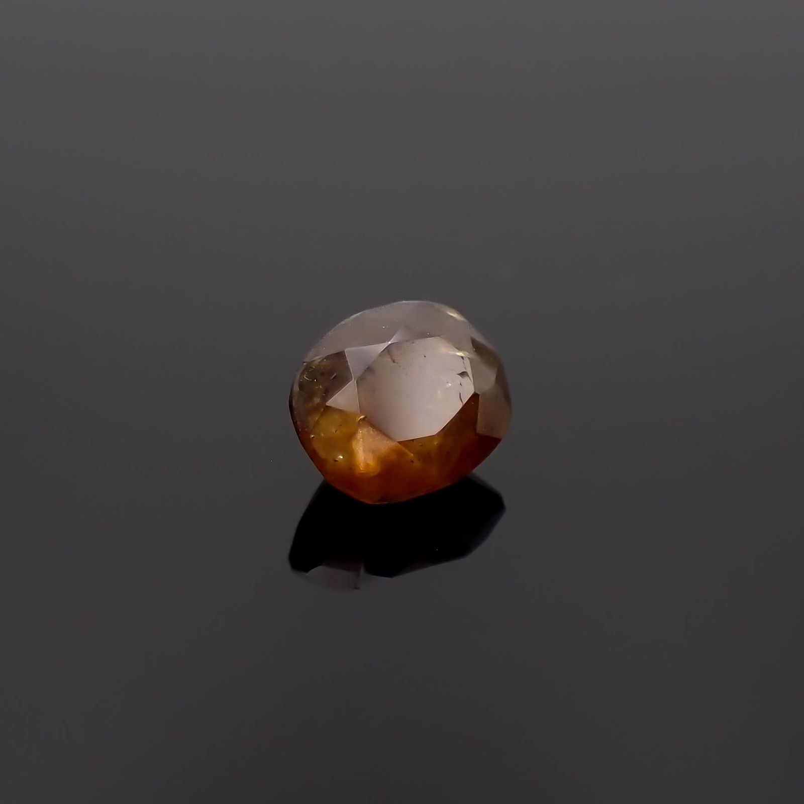 ゴールドシーンサファイア非加熱 ケニア産 1.22ct[230321323]6.3x5.2mm前後