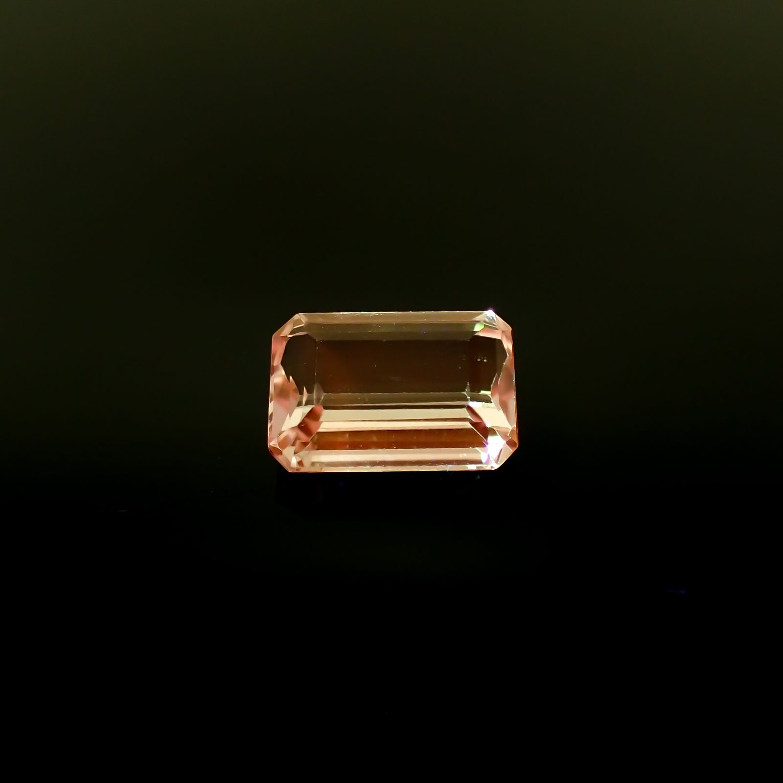 クンツァイト アフガニスタン産 3.93ct[231224714]11.1x7.9mm前後