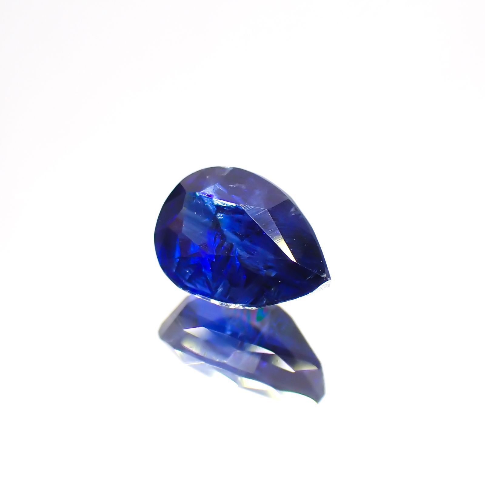 カイヤナイト(宝石名カイヤナイト)ネパール産 1.01ct 識別済[231023929]7.2x5mm前後