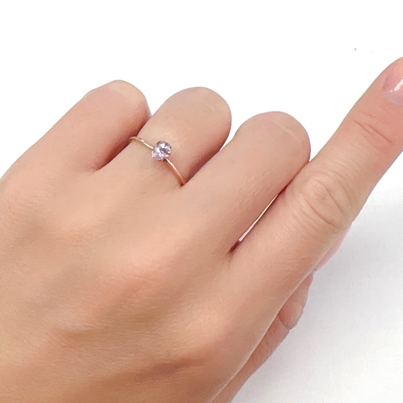 カラーシフト ピンクダイアスポア アフガニスタン産 0.41ct[240326985]5x4mm前後