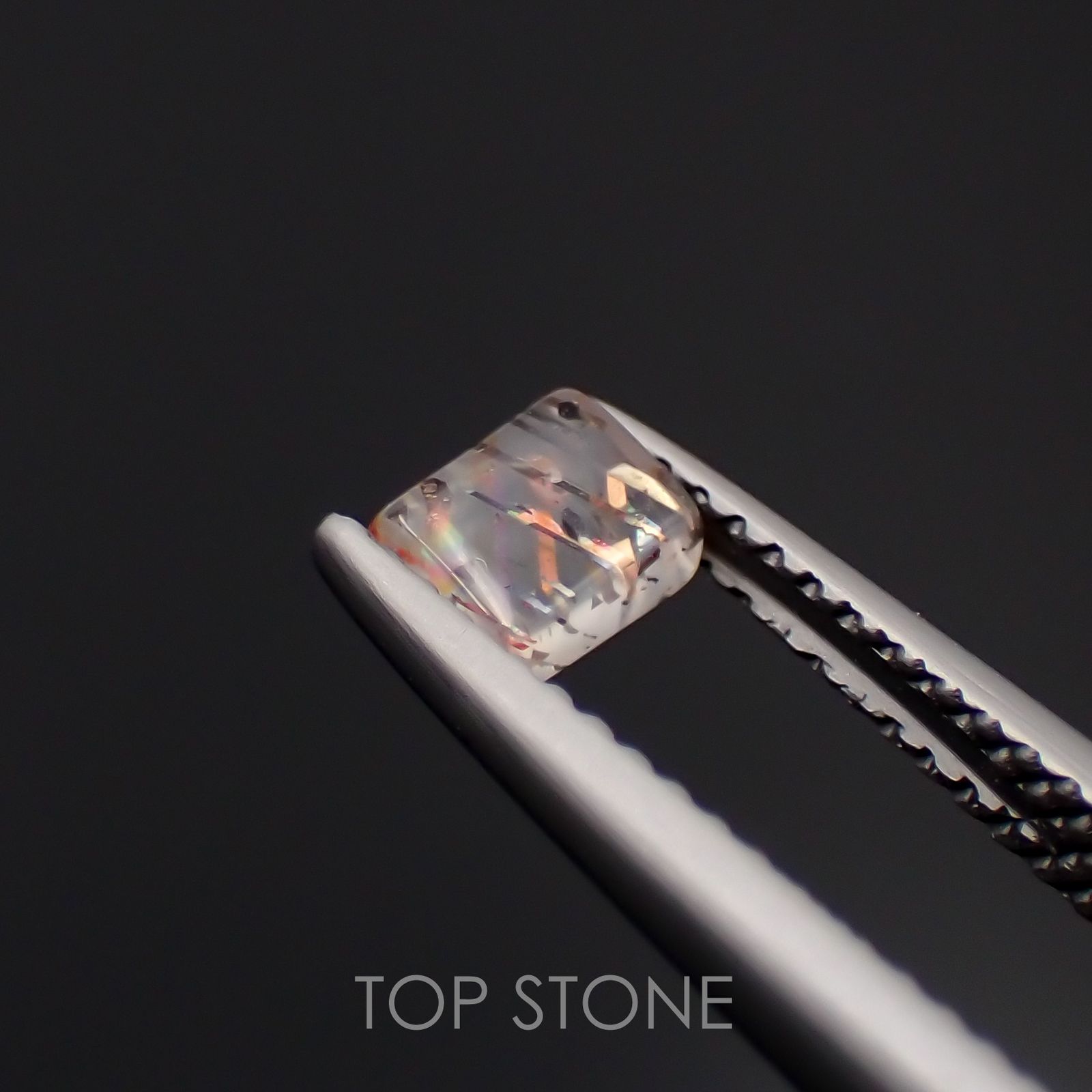 レインボーラティスサンストーン オーストラリア産 0.36ct[230220748]4.8x3.6mm前後