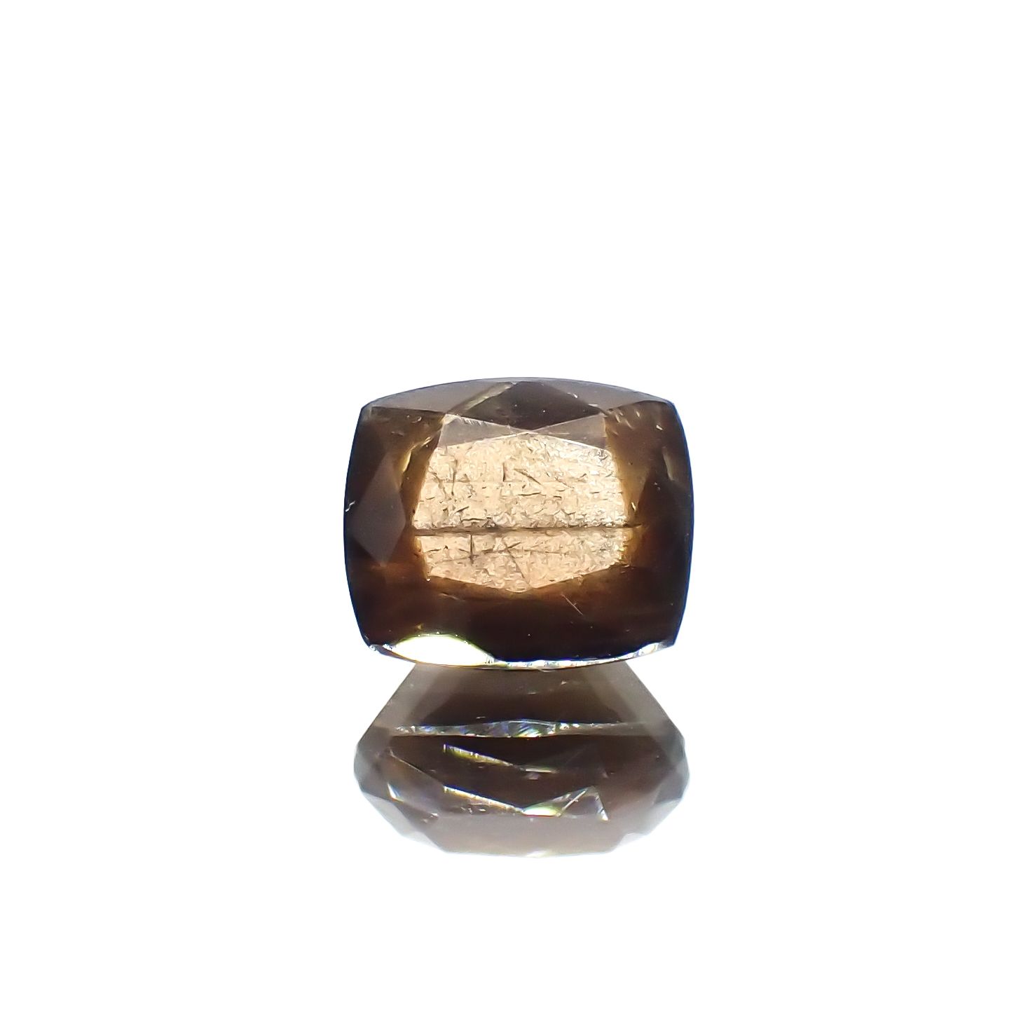ゴールドシーンサファイア非加熱 ケニア産 1.51ct[230321332]6.4x5.3mm前後
