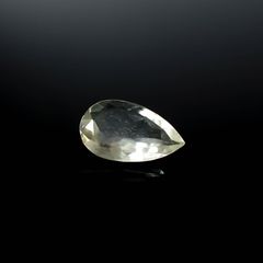 リビアングラス 発見地：エジプト・リビア砂漠 4.76ct / 17.1x10.2mm前後 [251131305]