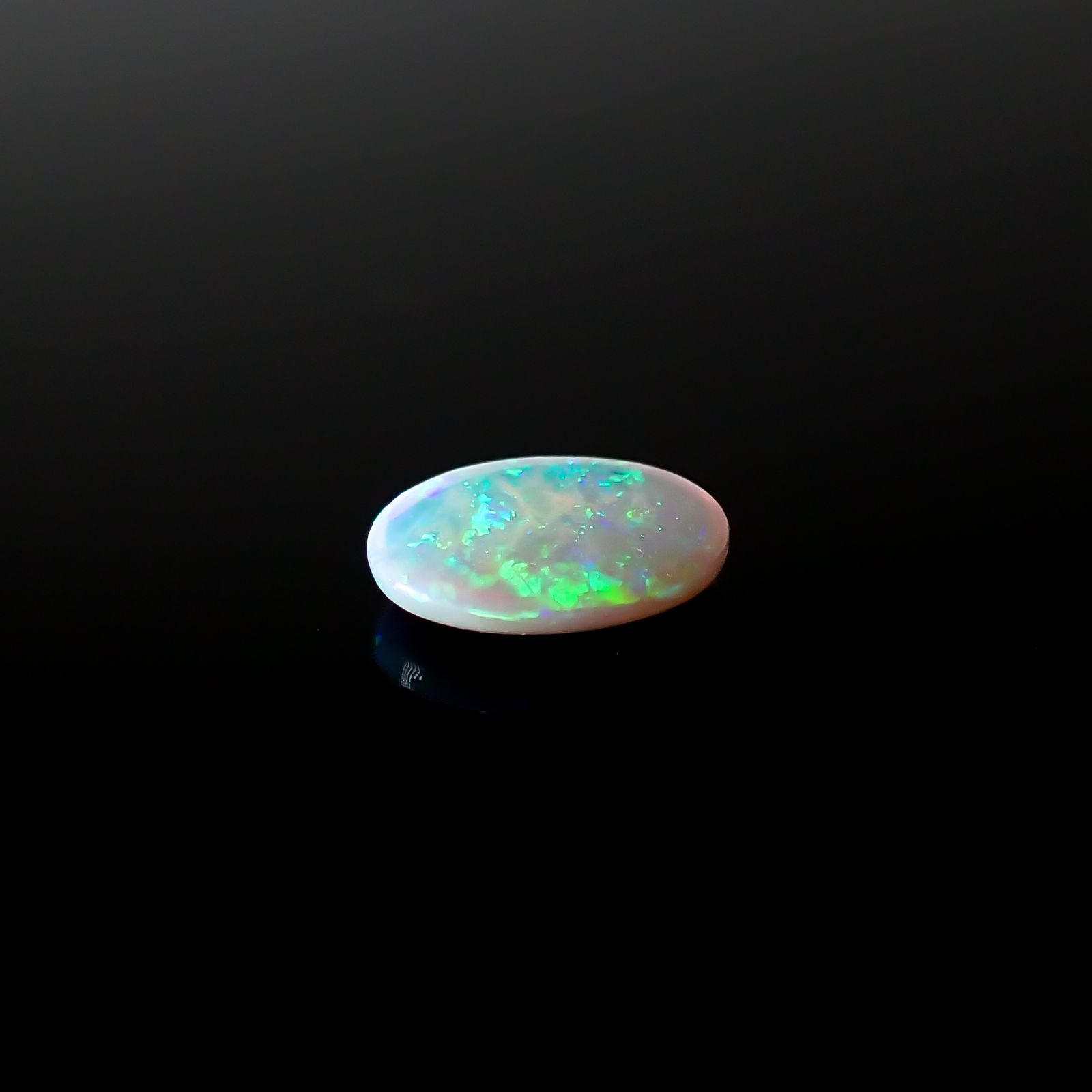 オパール オーストラリア産 0.30ct[240427327]6.8x4.8mm前後