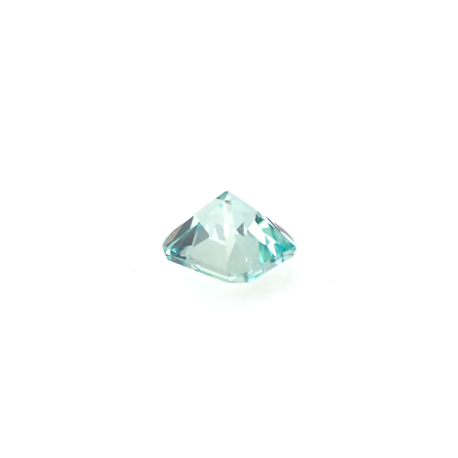 ミントベリル ナイジェリア産 0.33ct [250430205]4.2x4mm前後