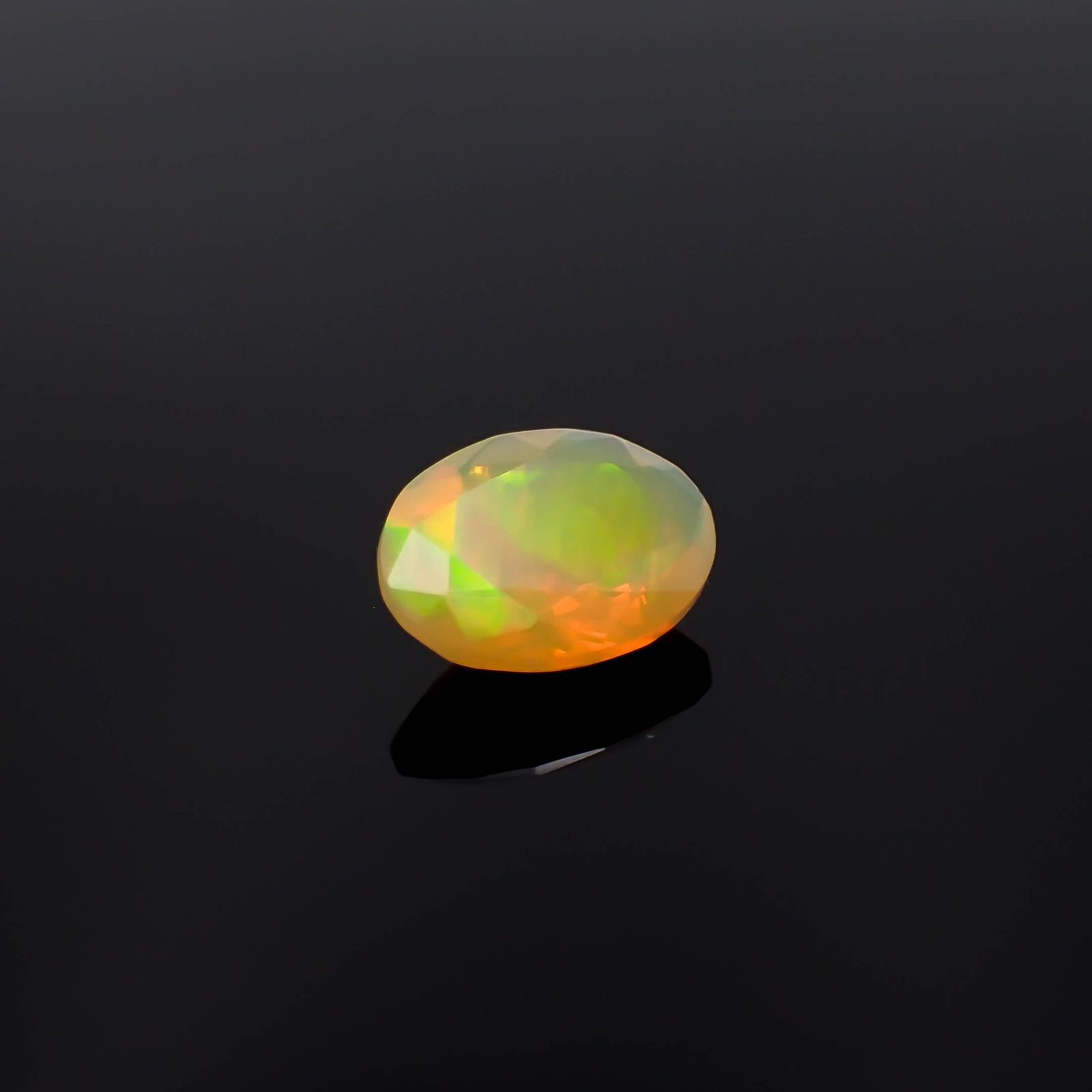 エチオピアオパール(宝石名オパール)エチオピア産 2.26ct 識別済[230521990]12.1x9.2mm前後