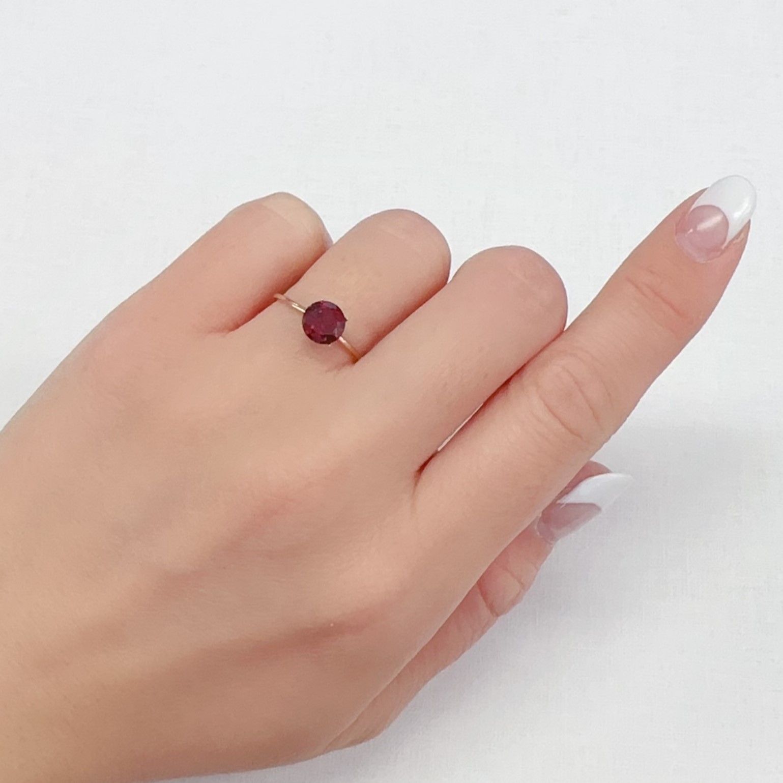 パイラルスパイトガーネット モザンビーク産 1.40ct[231225206]6.5x6.4mm前後