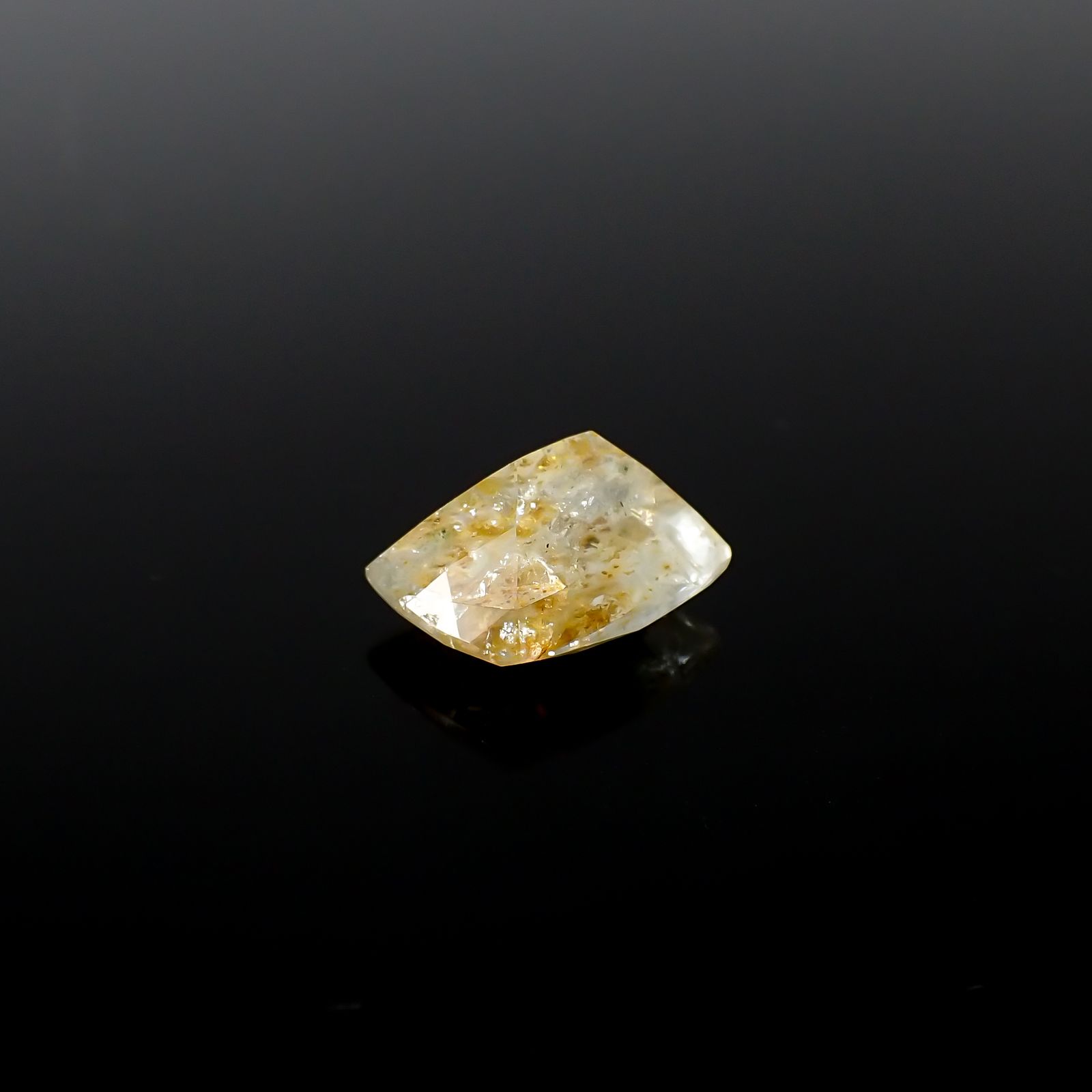 オーロラアクアマリン ブラジル産 5.78ct[240226060]12.5x10mm前後