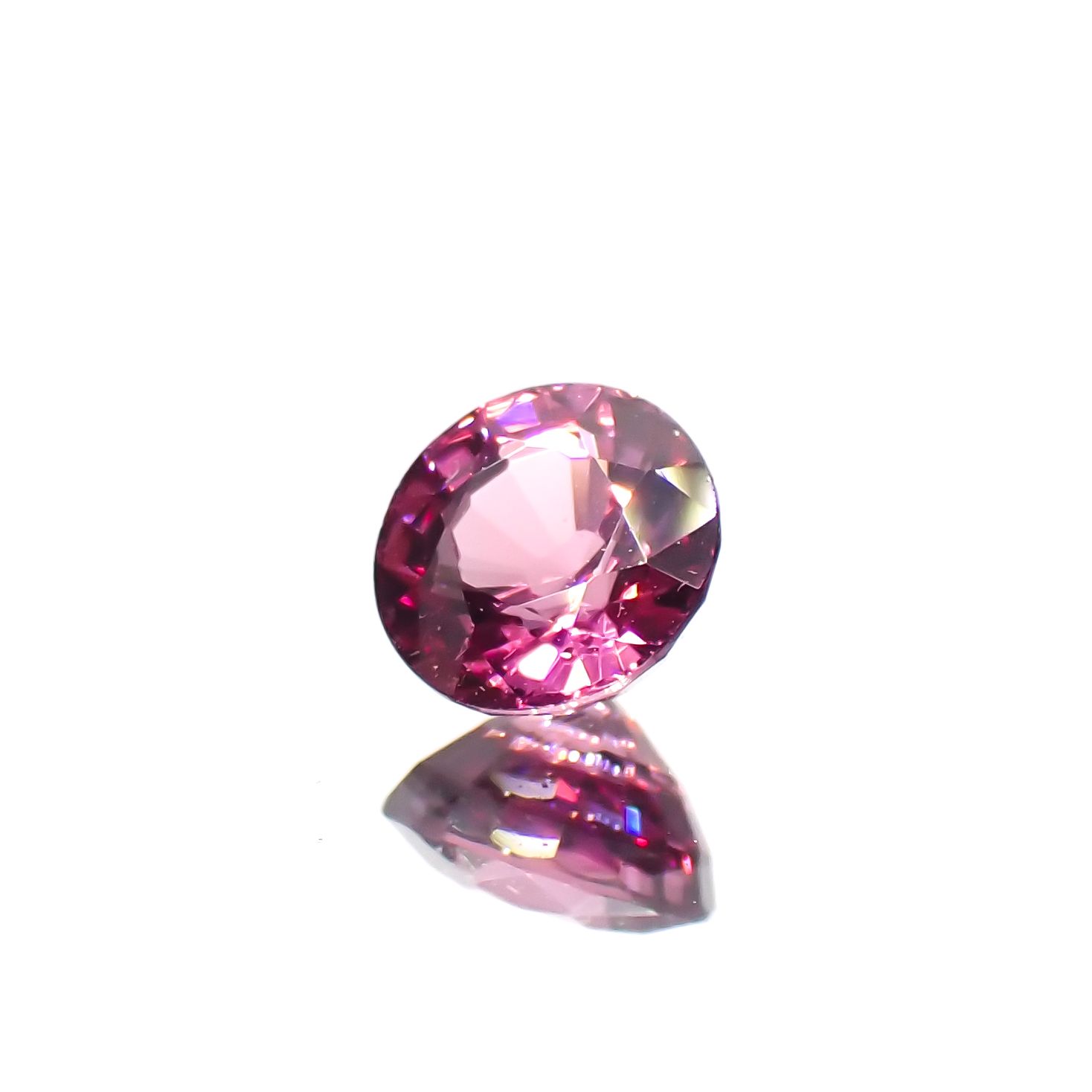 ロードライトガーネット(宝石名ロードライト・ガーネット)ブラジル産 0.65ct 識別済[230421590]5x5mm前後