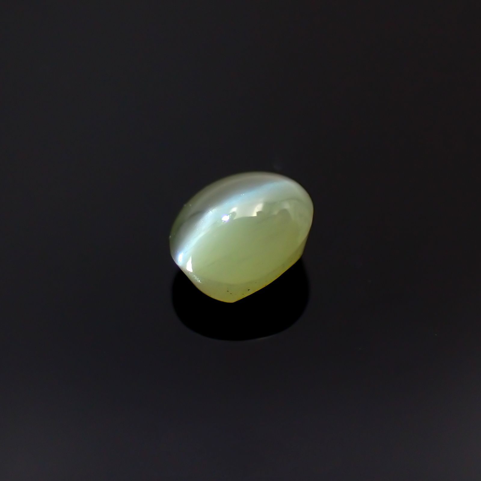 クリソベリルキャッツアイ スリランカ産 0.18ct[221018247]3.2x2.8mm前後