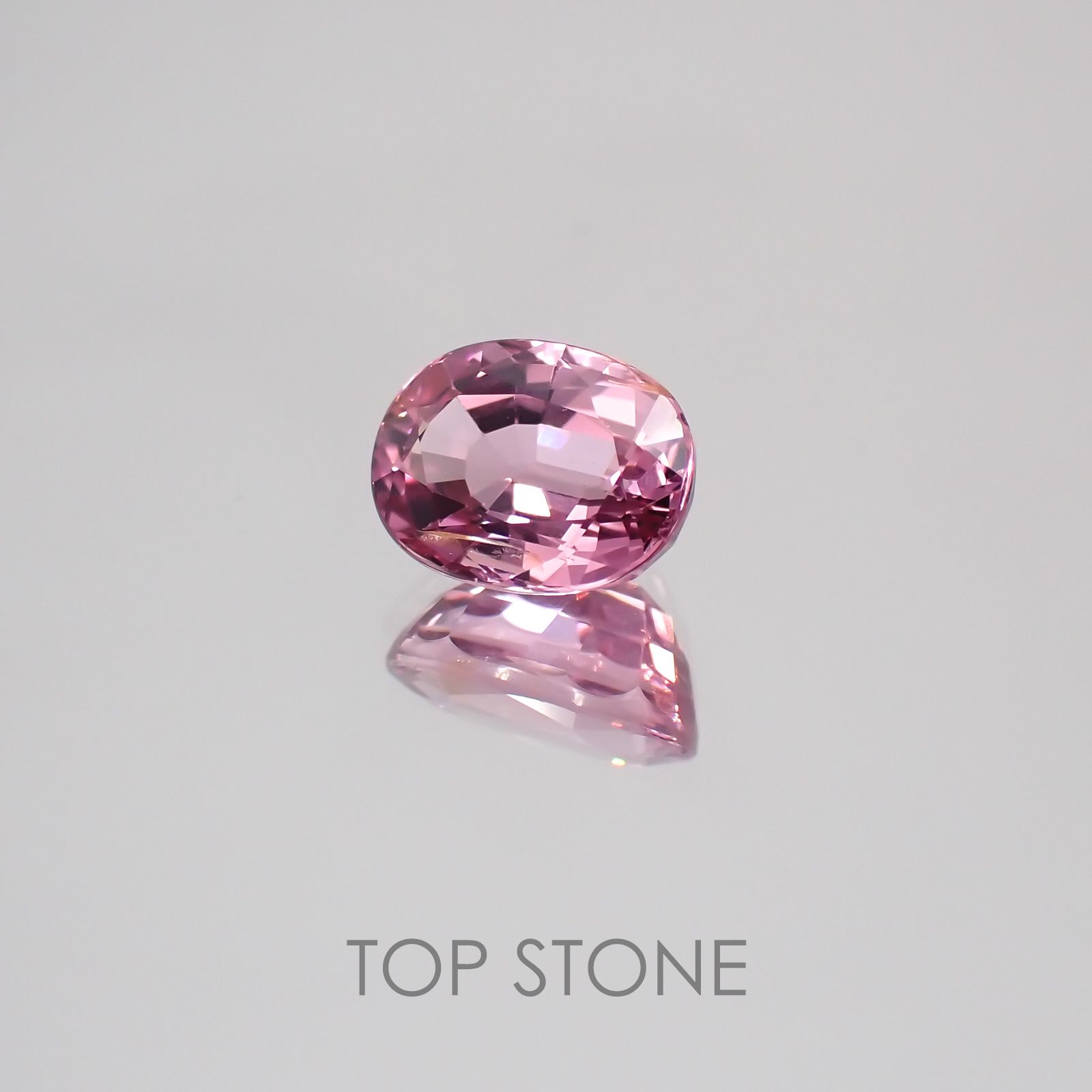 ピンクスピネル(宝石名ピンク・スピネル)タンザニア産 1.32ct 識別済[220817266]7.2x5.4mm前後