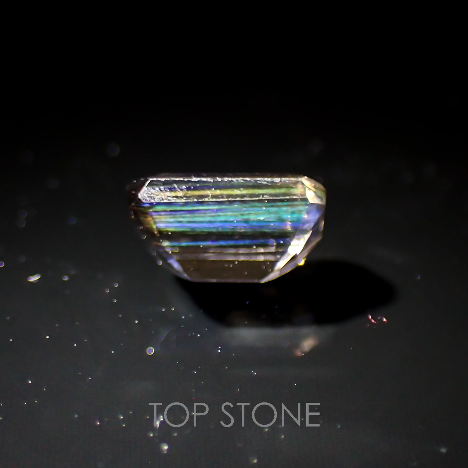 レインボースキャポライト ブラジル産 ルース 0.57ct[210310346]6.1×3.8mm前後