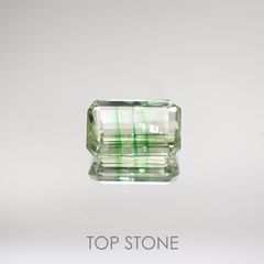 バイカラーツァボライト(宝石名グリーン グロッシュラー・ガーネット) タンザニア産 0.94ct 識別済[210711569]7×4.4mm前後