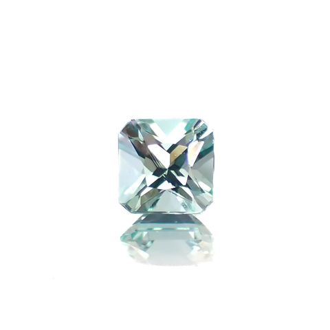 ミントベリル ナイジェリア産 0.36ct [250430195]4.4x4.4mm前後