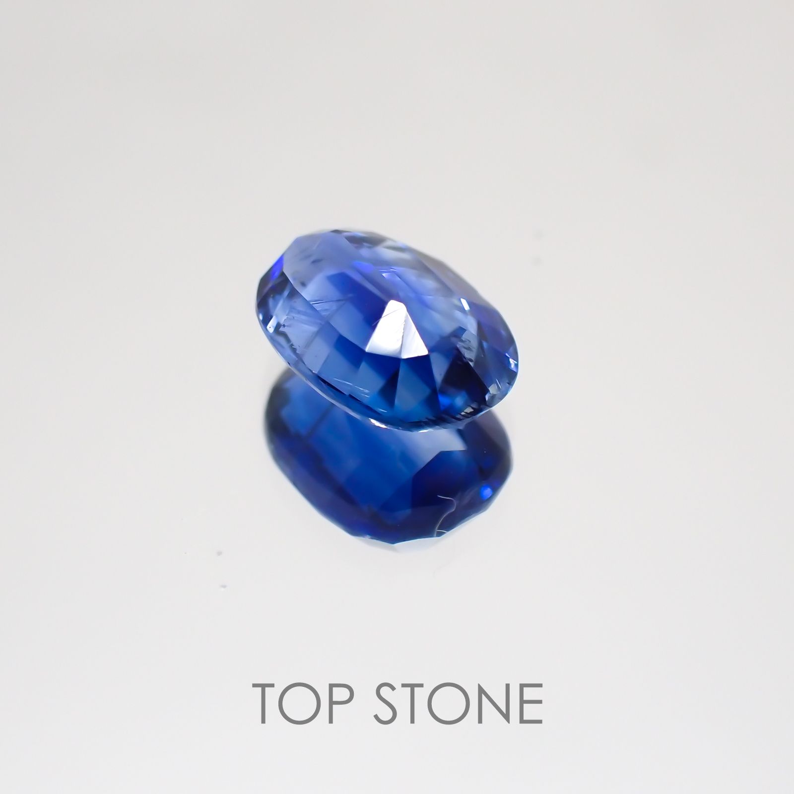 カイヤナイト(宝石名カイヤナイト) ネパール産 1.57ct 識別済[20052602]7.9×6mm前後