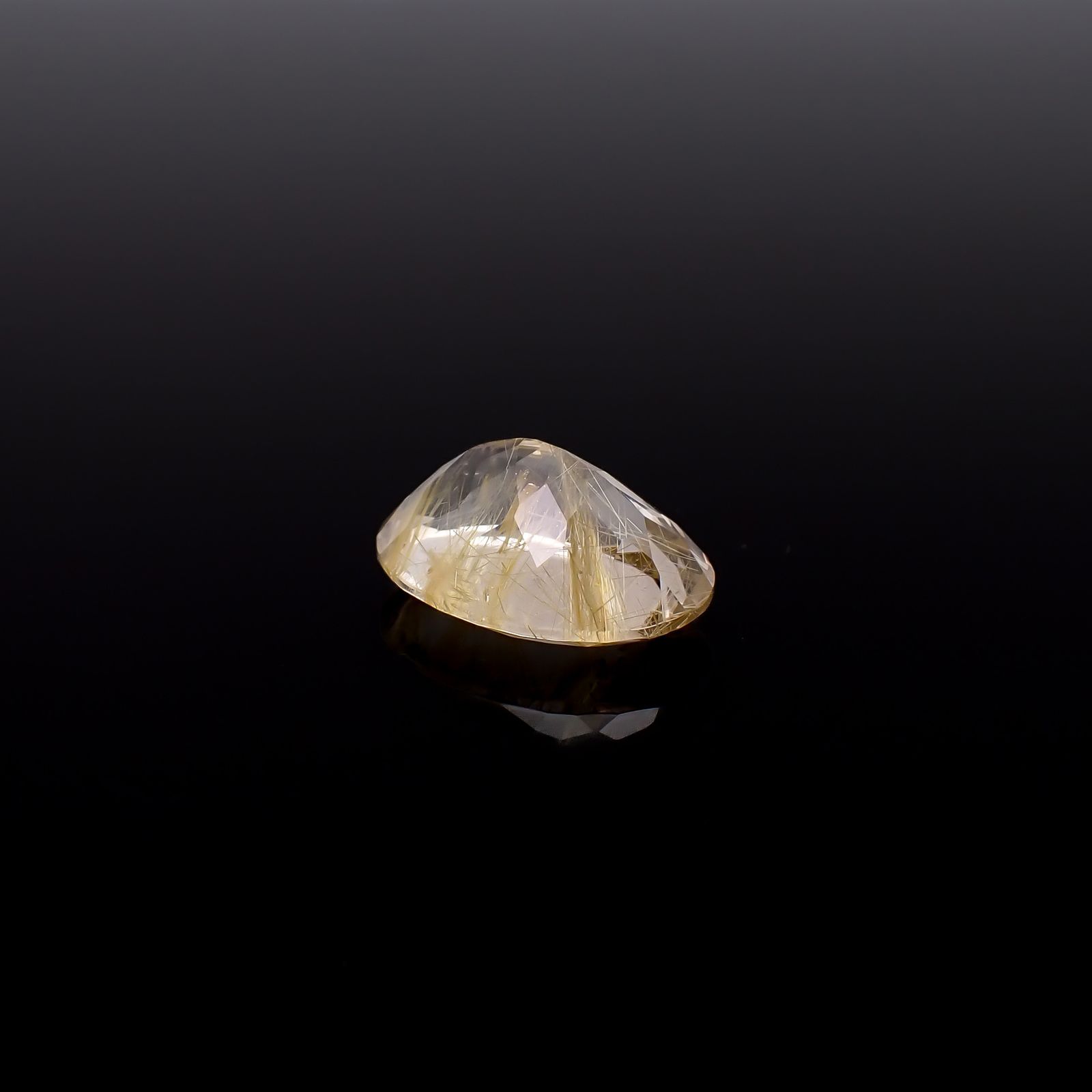 ルチルクォーツ ブラジル産 11.49ct / 17.9x13.3mm前後 [260732403]