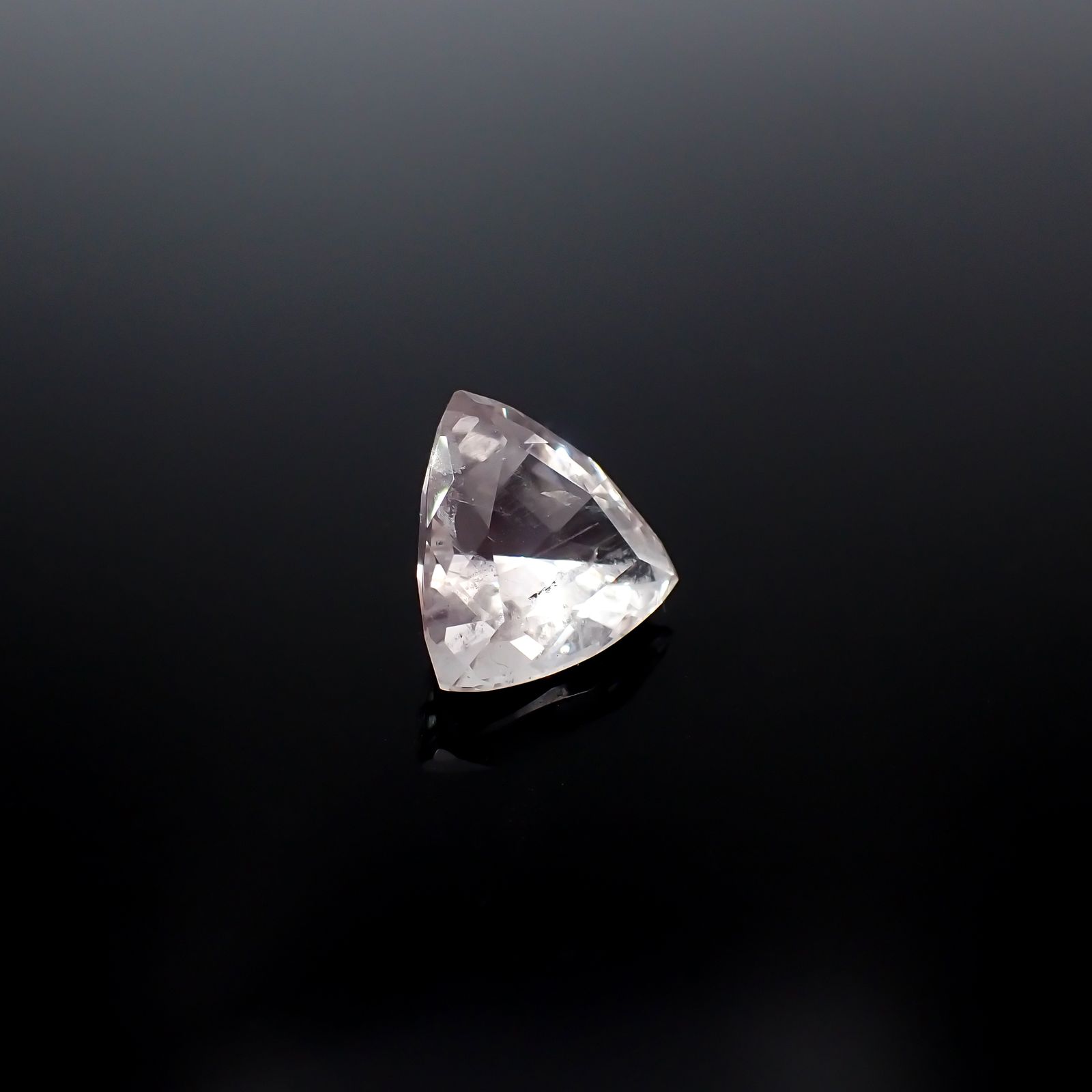 ピンクエンジェルラダー マダガスカル産 5.01ct[240125425]11.8x12.5mm前後