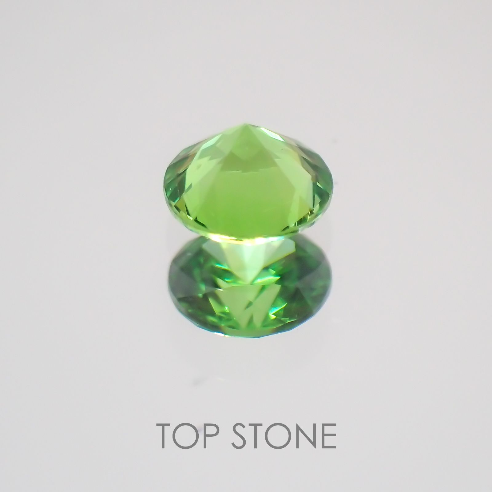 デマントイドガーネット(宝石名デマントイド・ガーネット)ロシア産 0.13ct 識別済[220717102]3.1x3.1mm前後