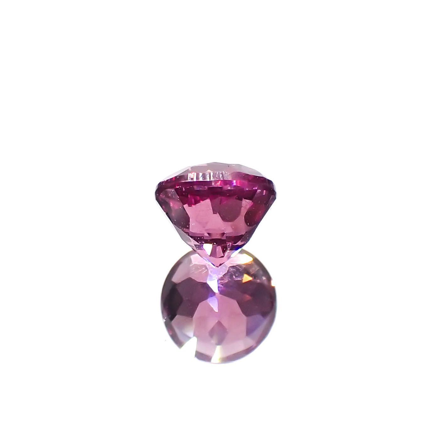 カラーシフトマラヤガーネット(宝石名ガーネット)タンザニア産 0.85ct 識別済[230120272]5.2x5.1mm前後