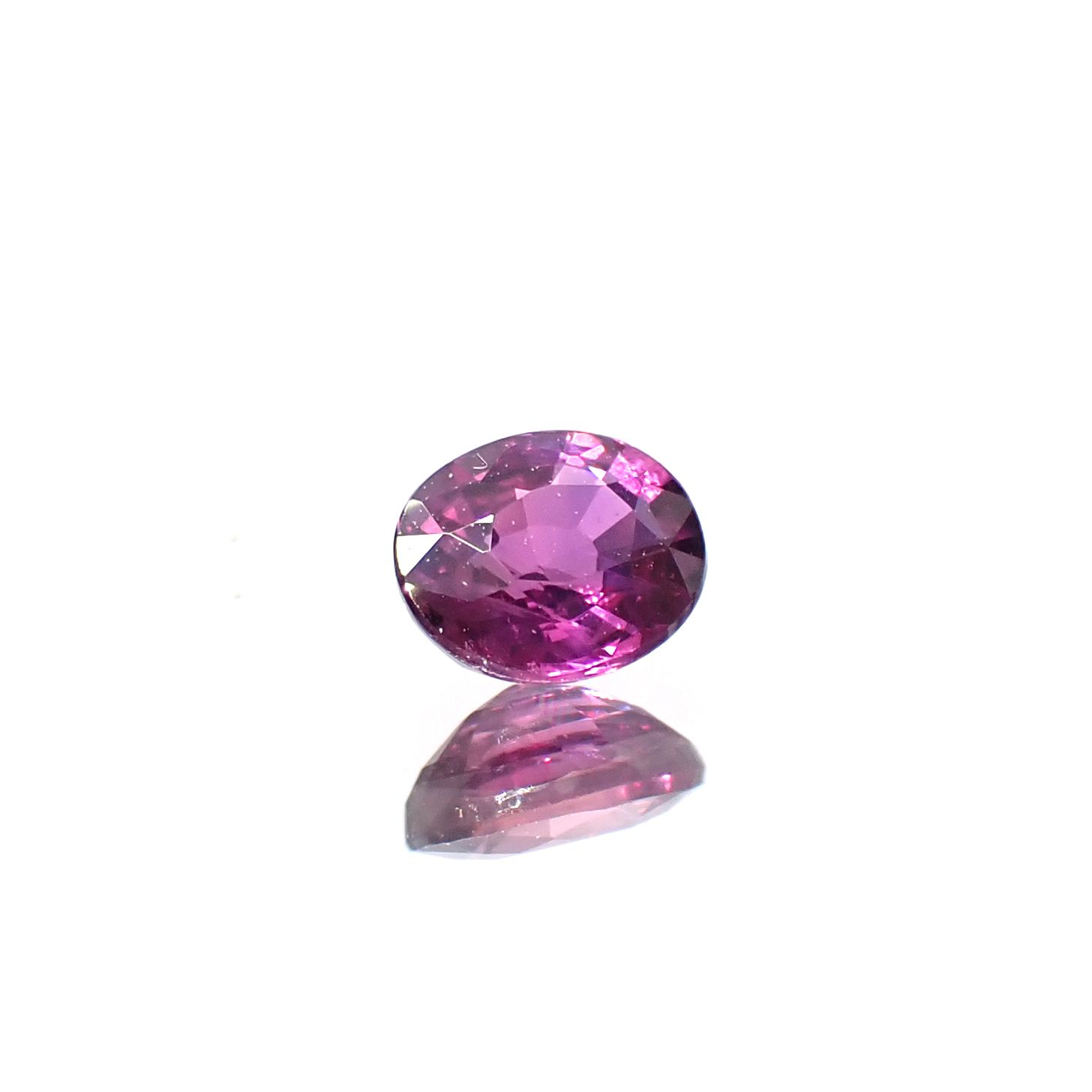 ウィンザーサファイア タンザニア・ウィンザー産 0.25ct [250730828]4x3.3mm前後
