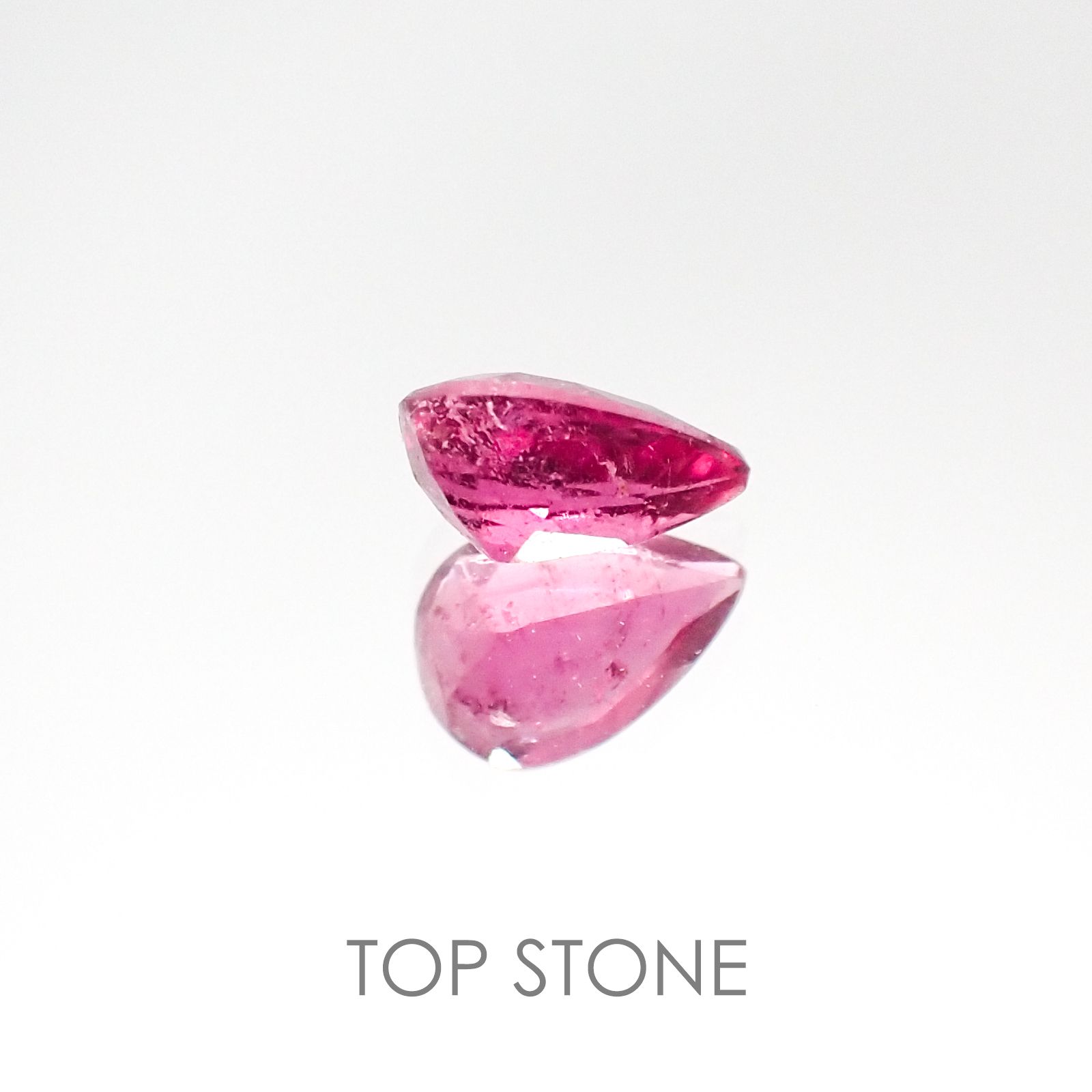 ピンクトルマリン(宝石名ピンク・トルマリン) ブラジル産 0.64ct 識別済[20084842]6.8×4.7mm前後