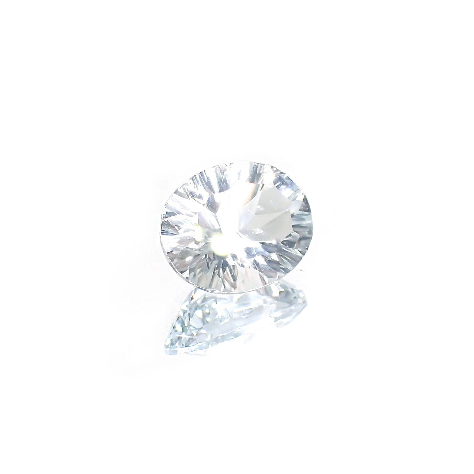 ◇コンケーブカット◇アクアマリン(宝石名アクアマリン) アフリカ産 識別済 2.34ct / 10.2x8.1mm前後 [211013553]
